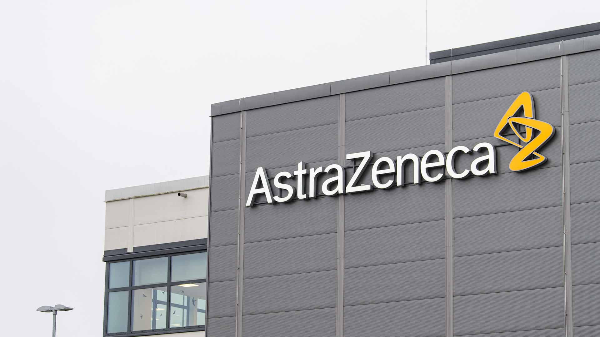 Image for the title: Study confirms AstraZeneca jab's higher risk of very rare clot 