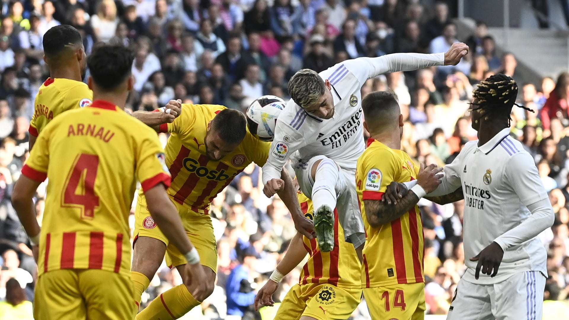 صورة بعنوان: ريال مدريد يتعثر أمام جيرونا في الدوري الإسباني لكرة القدم 