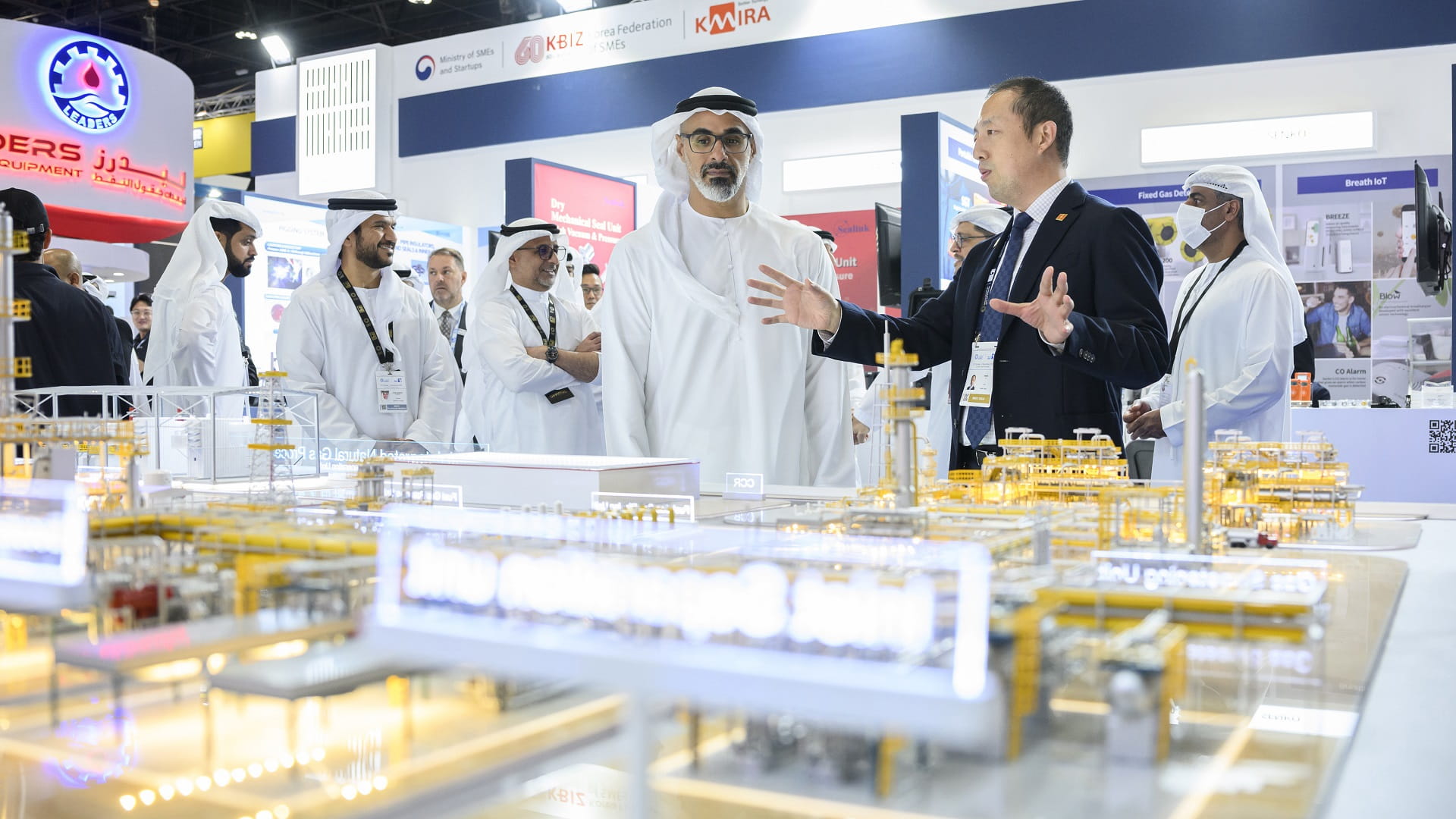 Image for the title: Khaled bin Mohamed bin Zayed tours ADIPEC 2022 