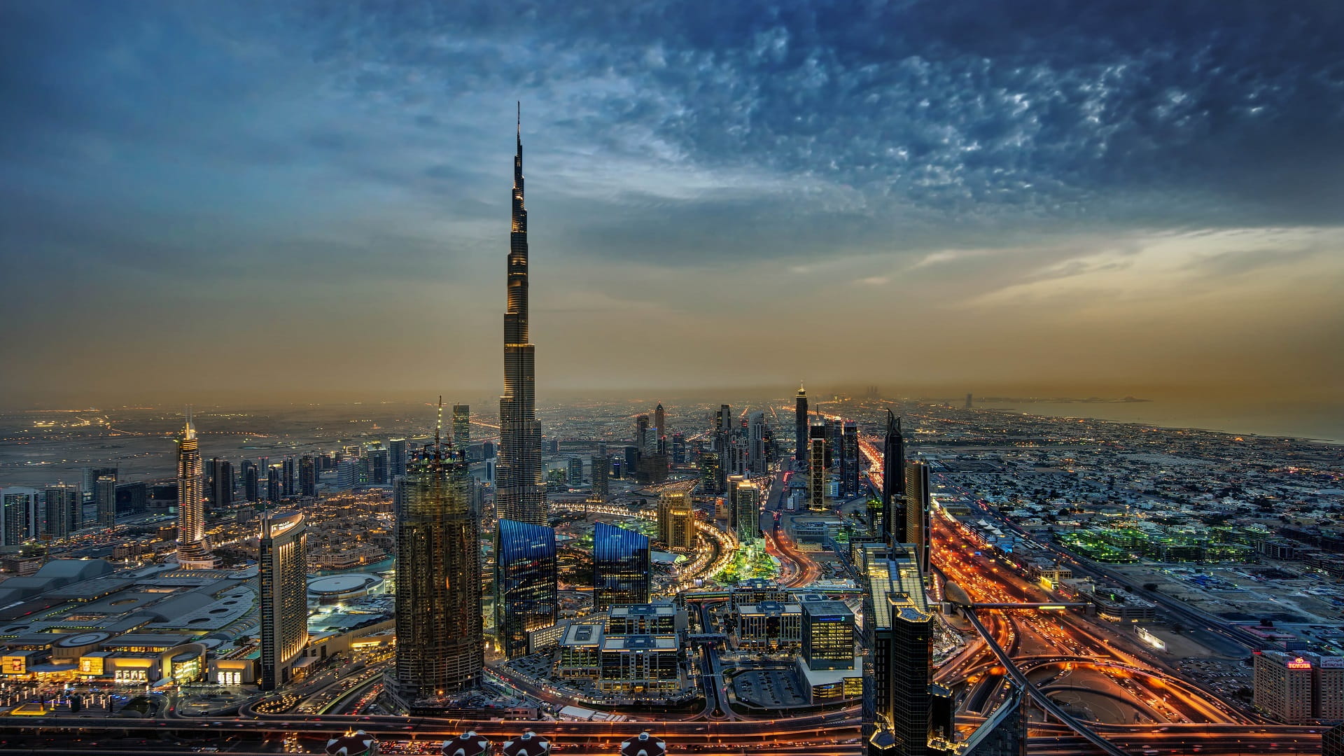 Image for the title: Dubai's weeklong real estate transactions total AED9.4bn 