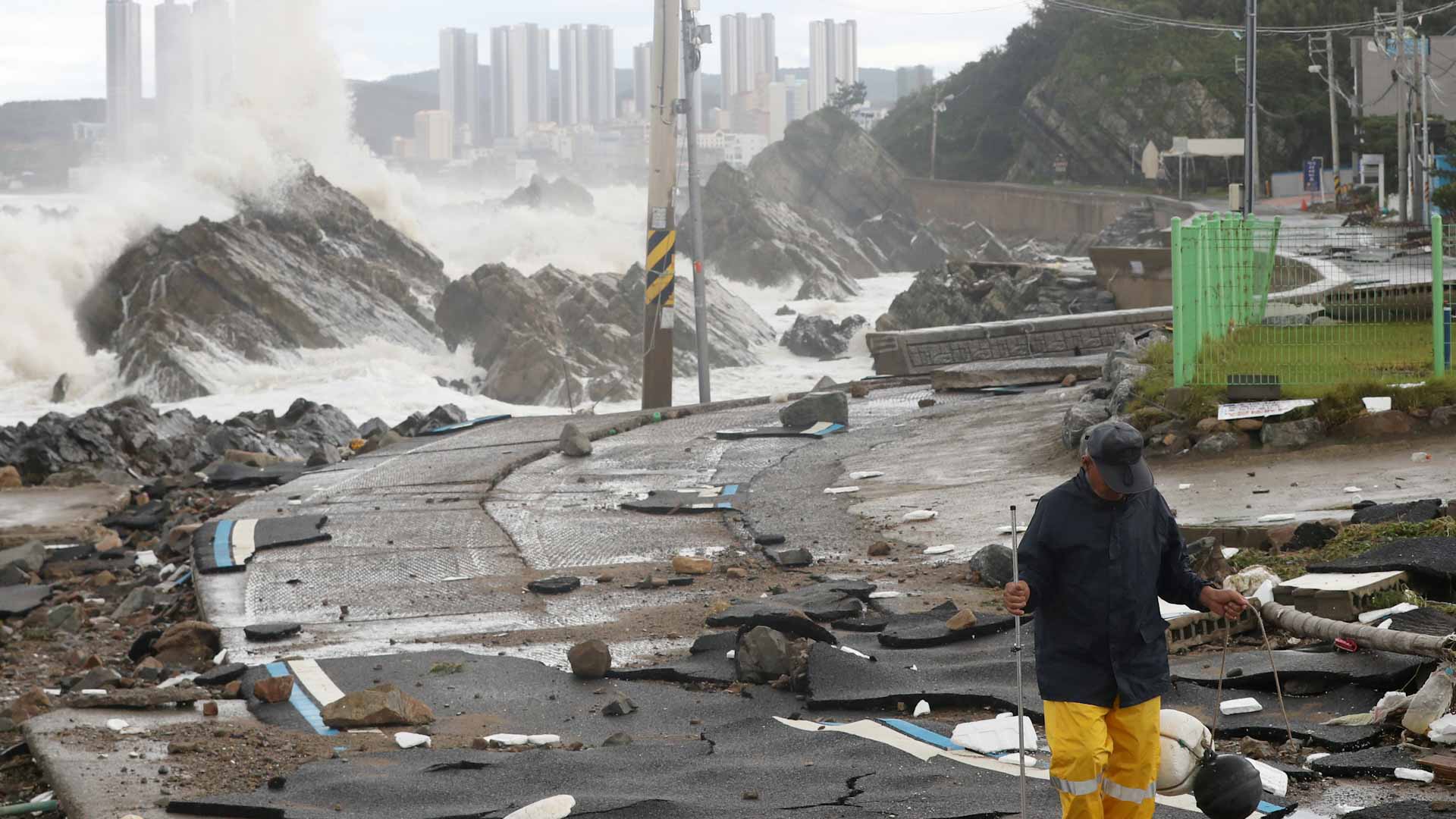 Image for the title: South Korea typhoon death toll rises to 10 