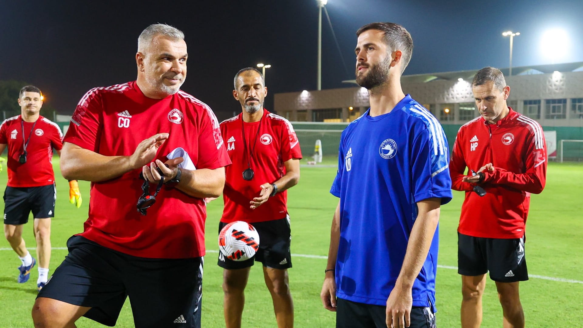 صورة بعنوان: الإثارة تعود إلى ملاعب الإمارات في الجولة الثانية من دوري أدنوك 