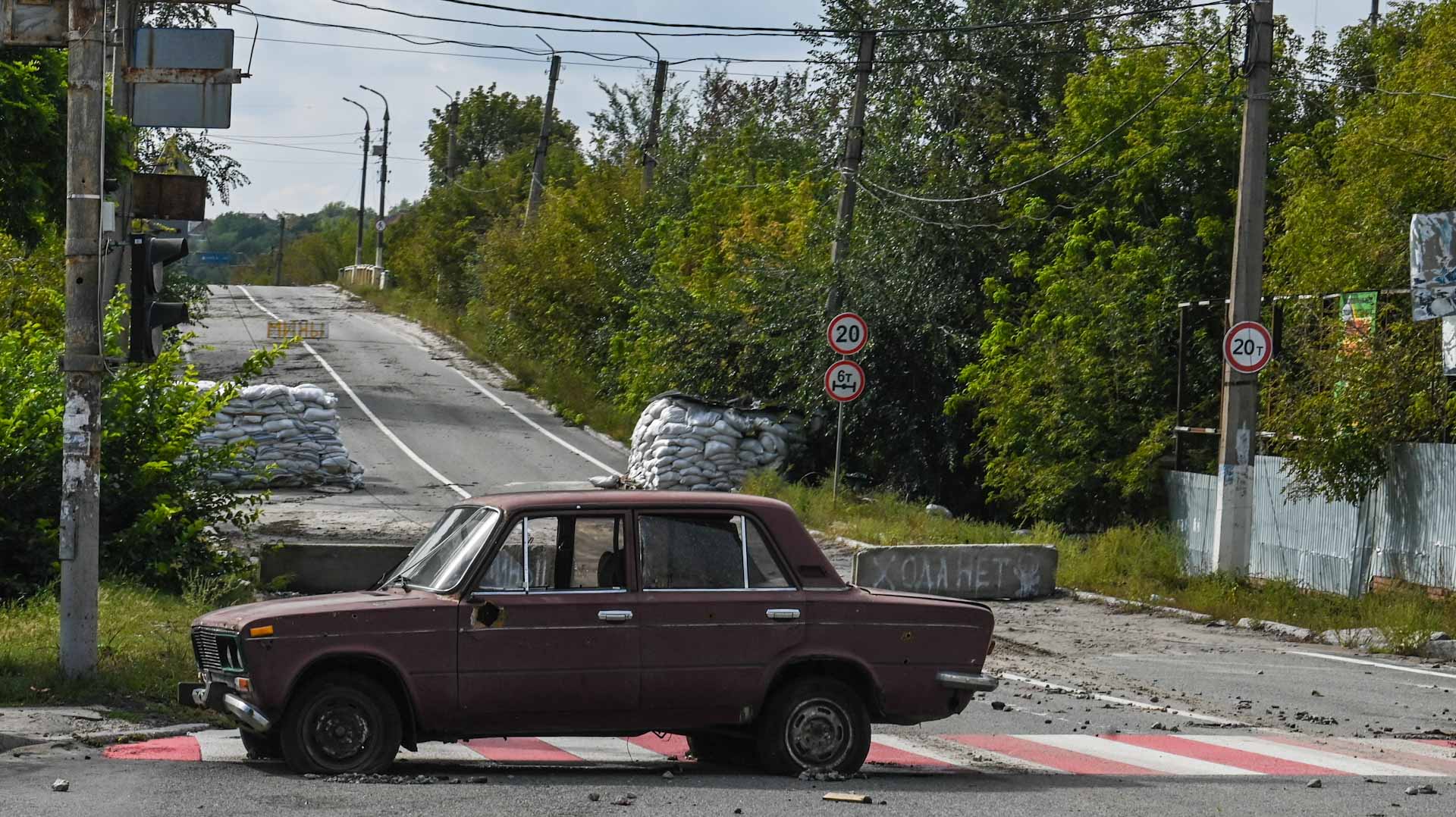 Image for the title: Russia says it launched strikes on Ukrainian troops 