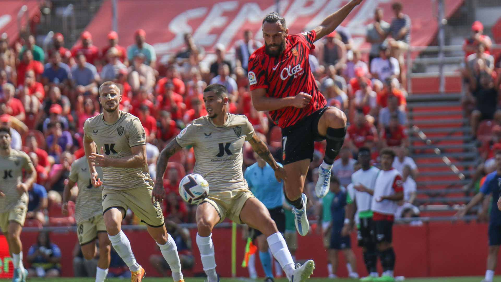 صورة بعنوان: بابلو مافيو يقود مايوركا للفوز على ألميريا في الدوري الإسباني 