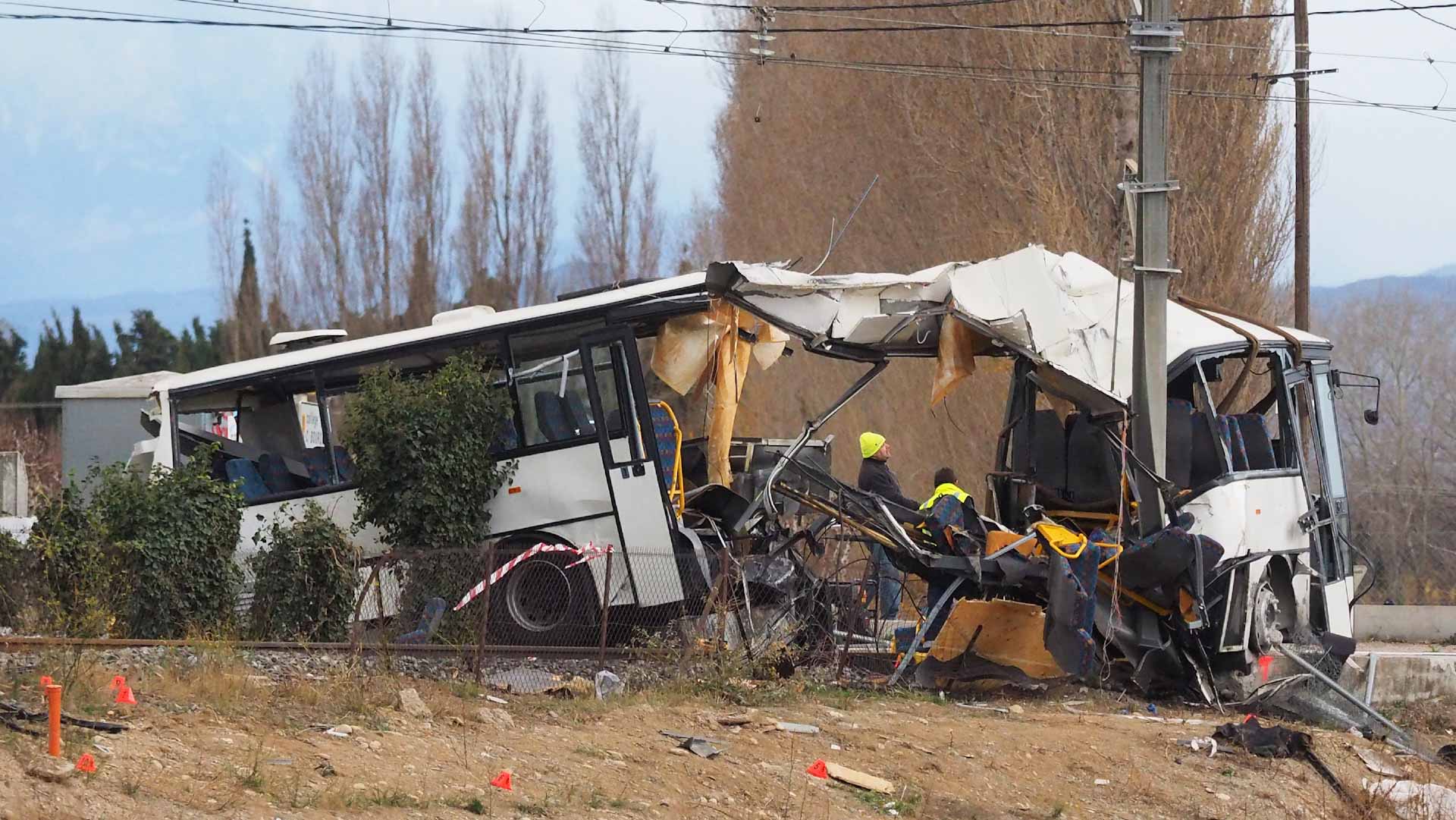 Image for the title: Bus crash kills 27 in mountainous southwest China 