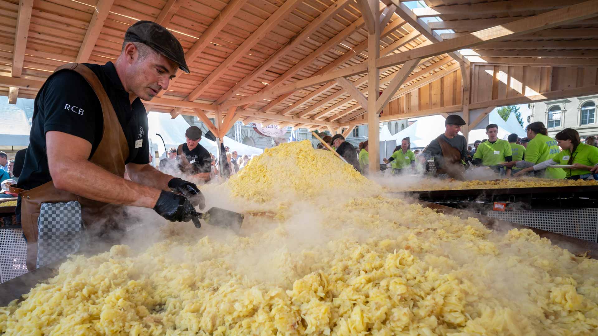 Swiss farmers cook up worlds biggest rosti