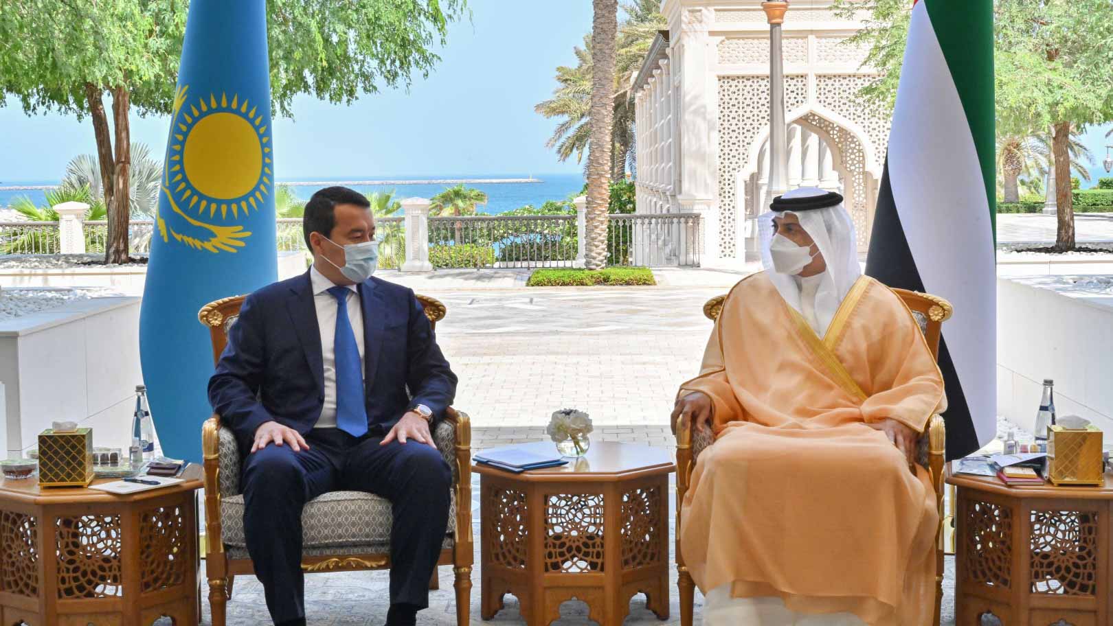 Image for the title: Mansour bin Zayed receives Kazakh PM 