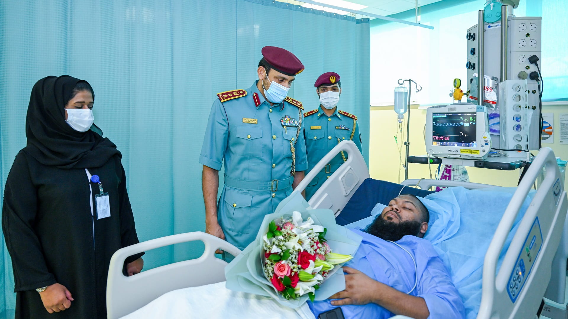 Image for the title: SP delegation checks on injured Dubai Police staff 