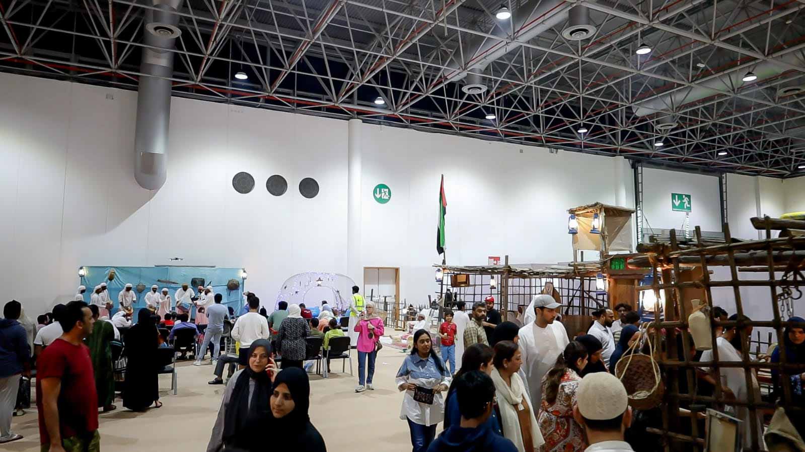 Image for the title: Ramadan Nights 2023 draws throngs of shoppers 