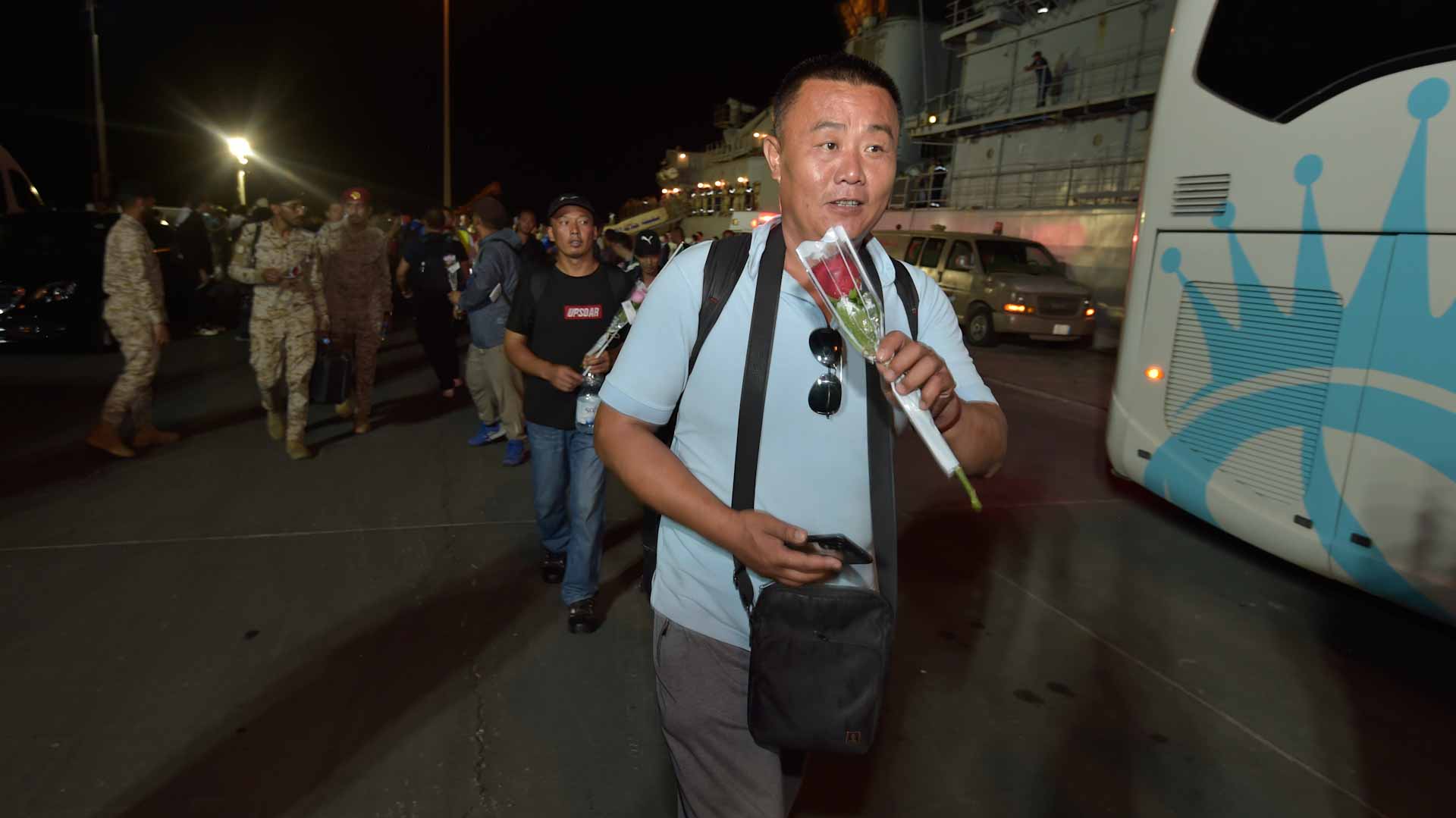 Image for the title: China sends navy to evacuate citizens in Sudan 