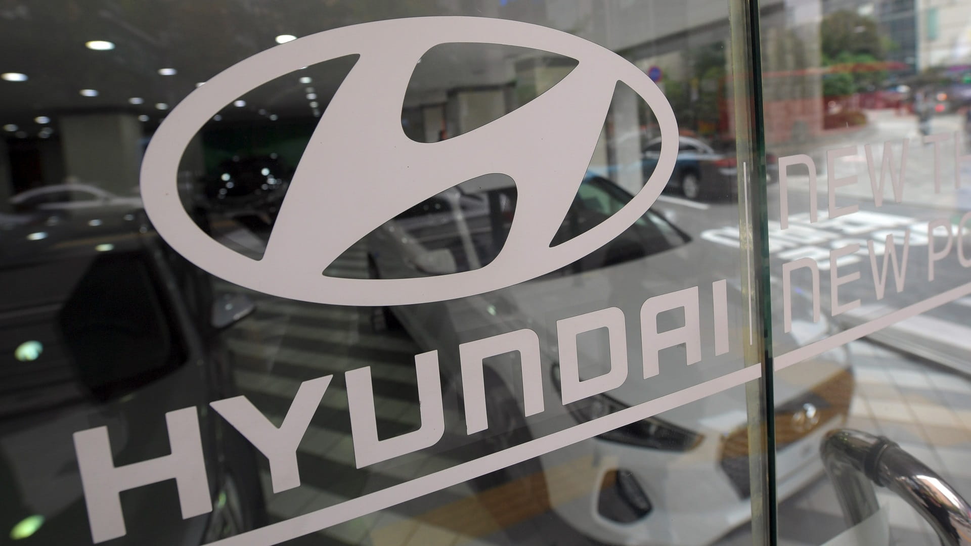 Image for the title: Hyundai, Kia recall 91,000 US vehicles over fire risks 