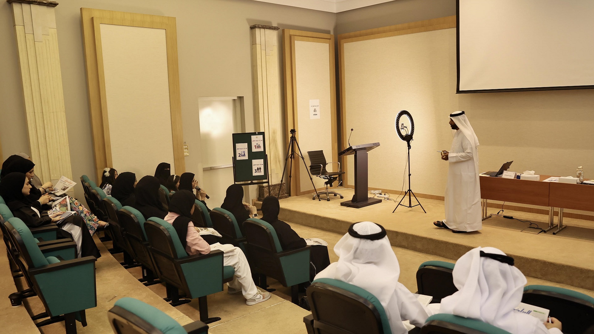 Image for the title: SCFA’s Media Office holds ‘ceremony hosting’ workshop 