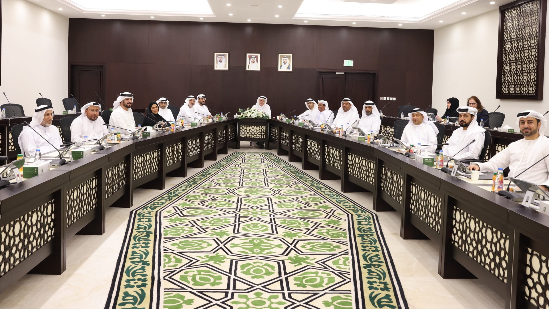 Image for the title: Sharjah Municipal Council reviews laws' amendments and drafts 