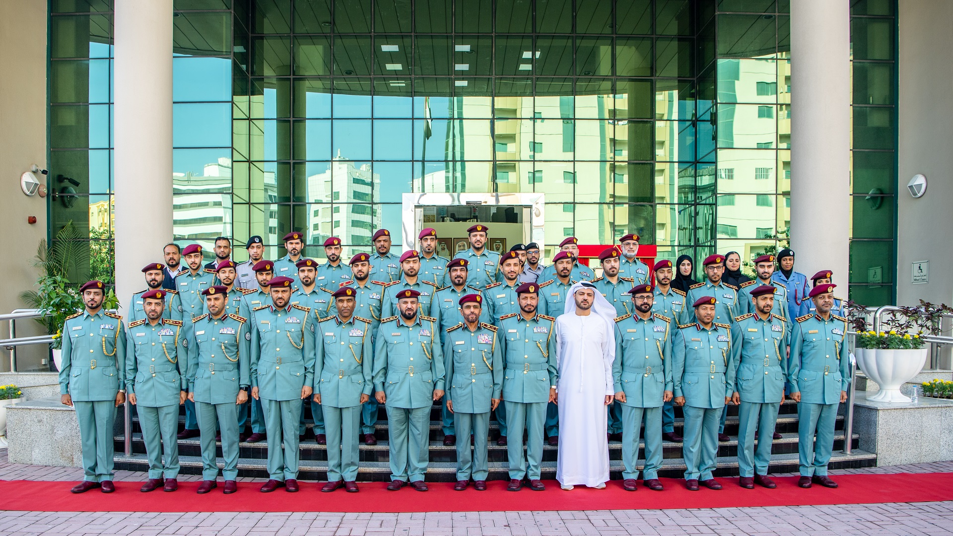 Image for the title: MoI unveils '5 star' plaque at service delivery centres, Sharjah 