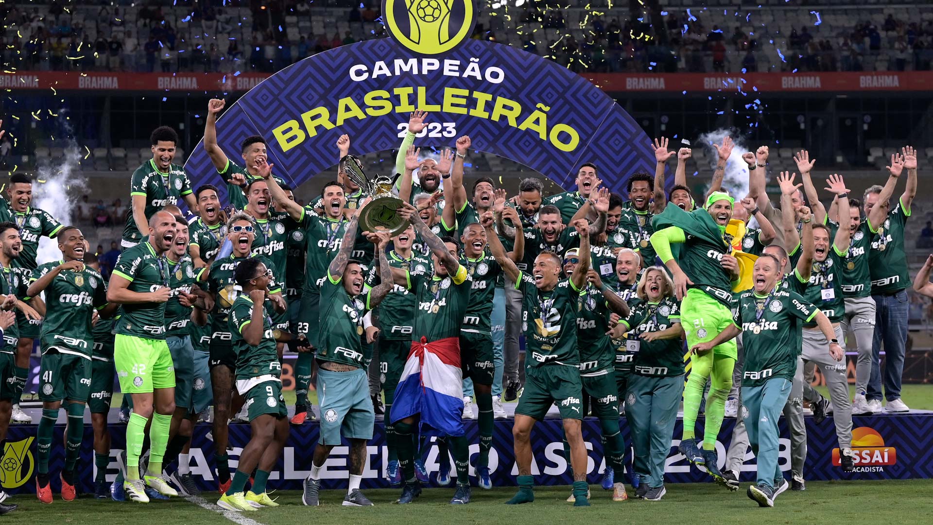 صورة بعنوان: بالميراس يتوج بلقب الدوري البرازيلي للمرة الثانية على التوالي 