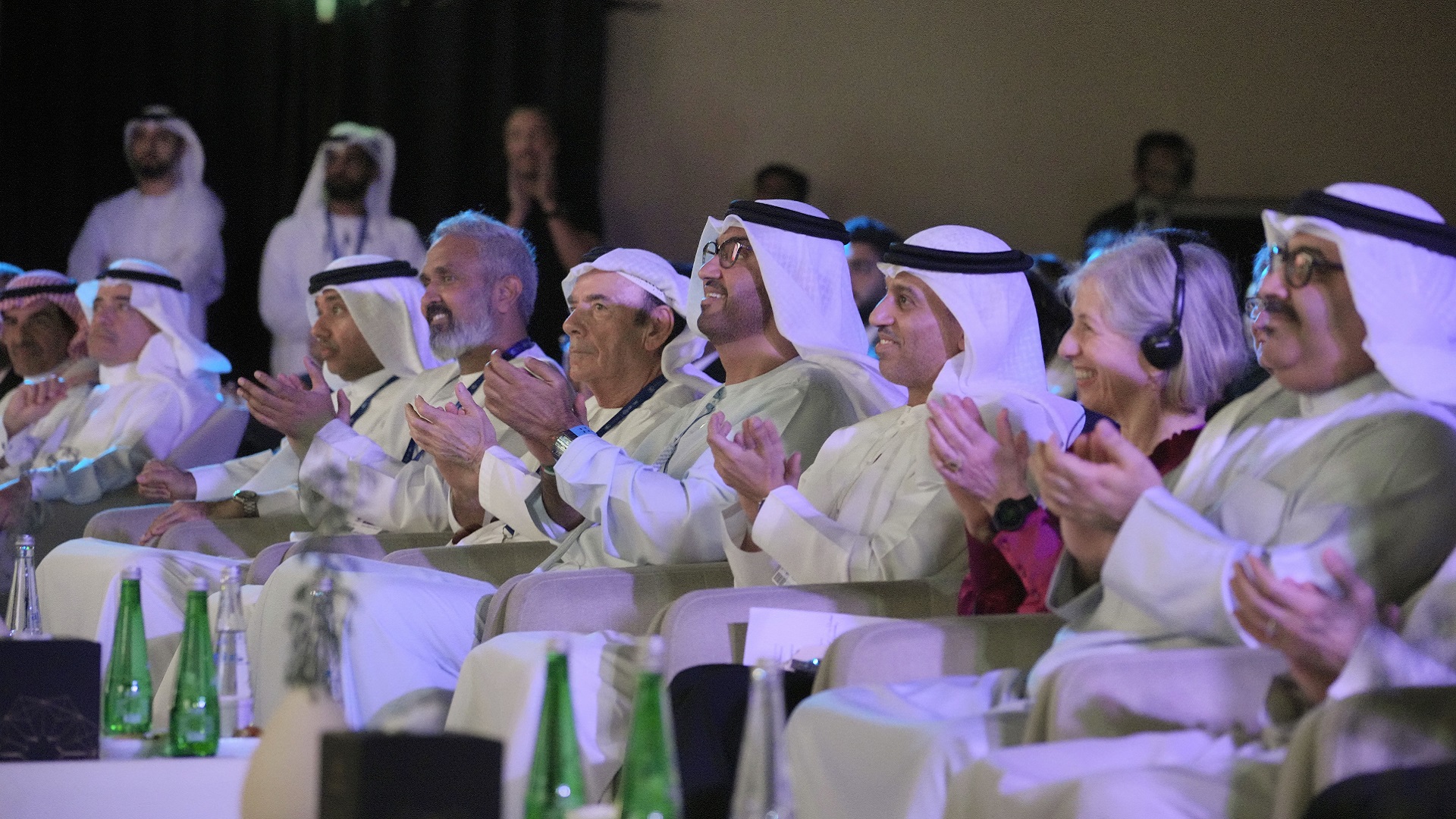 صورة بعنوان: الجابر والفلاسي على رأس حضور محلي وعالمي في احتفالية يوم التعليم 