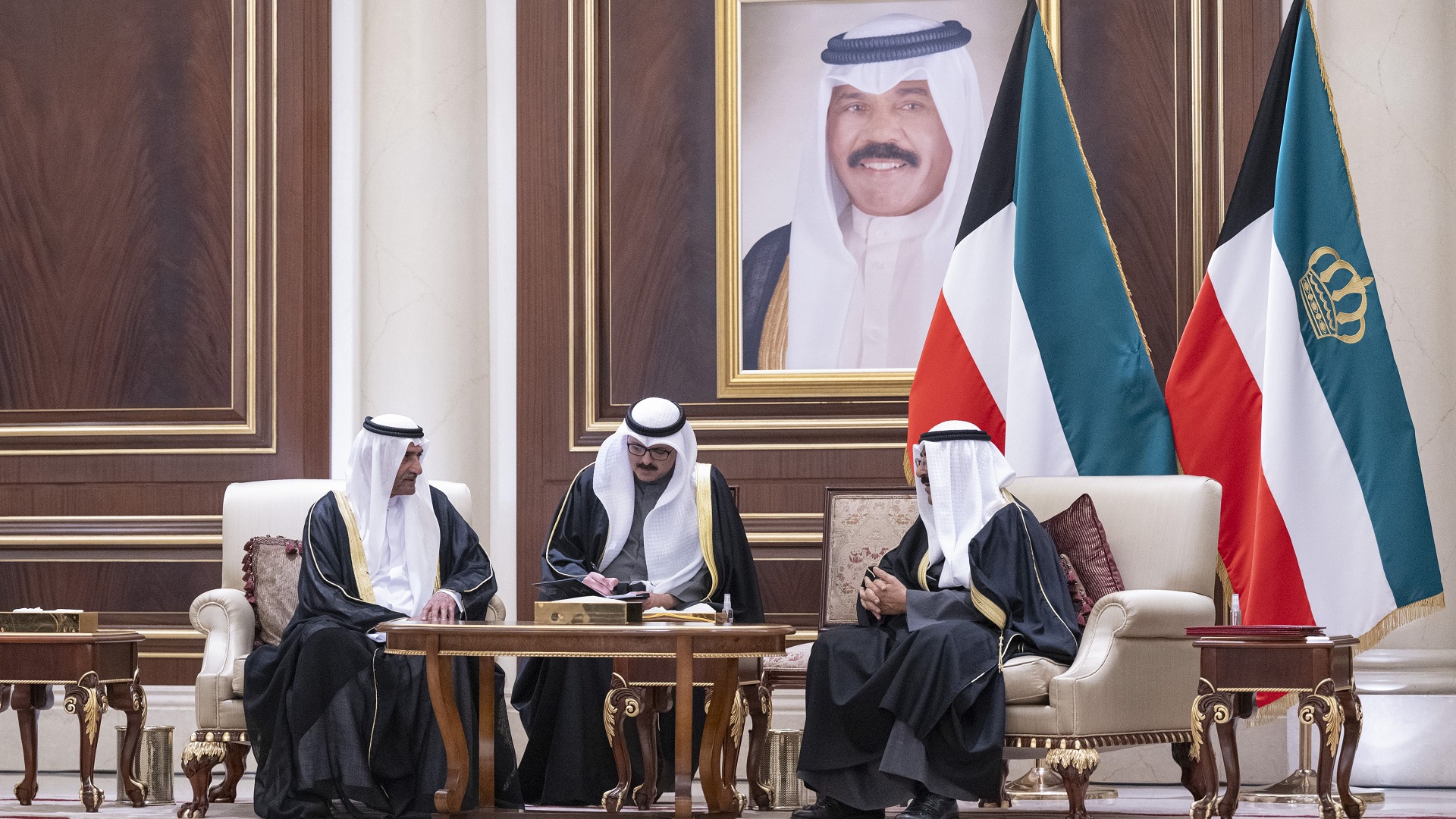 Image for the title: Fujairah Ruler coveys UAE President’s condolences to Kuwait 