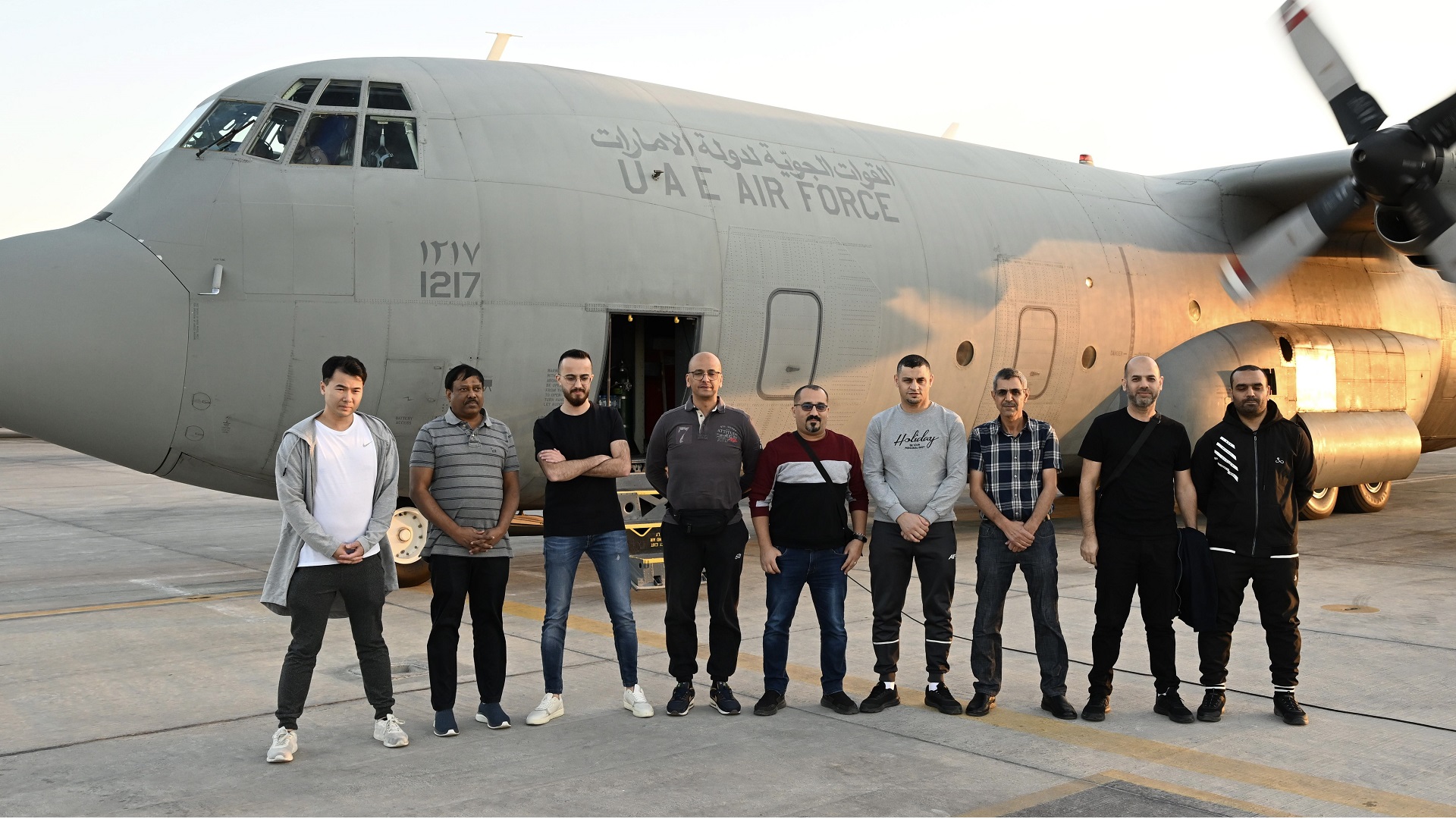 Image for the title: Third batch of UAE medical volunteers depart for Gaza 