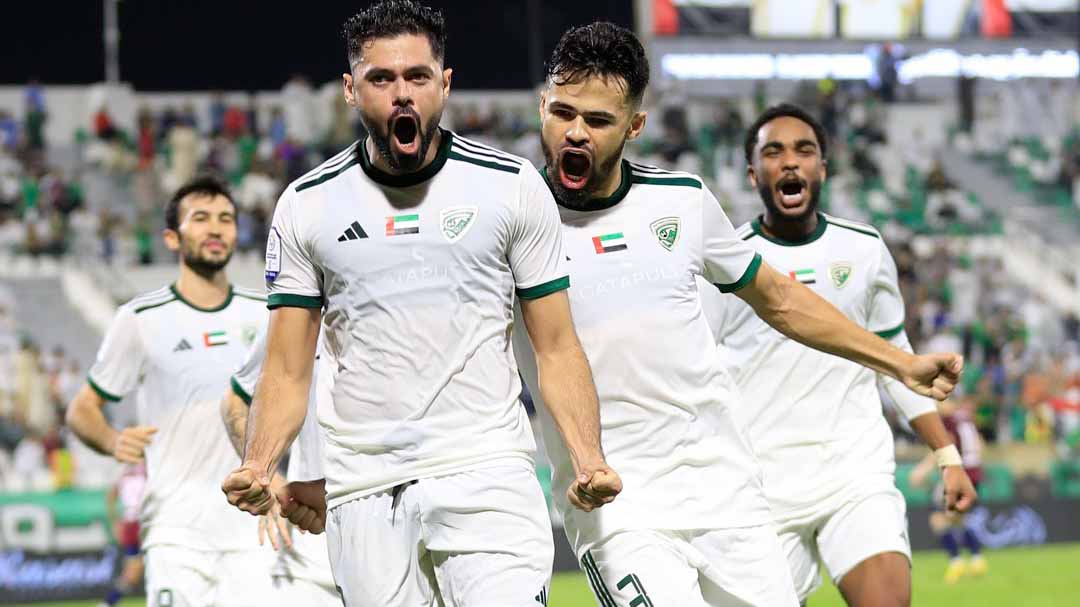 صورة بعنوان: هاتريك لورينسي يقود خورفكان للفوز على الوحدة في دوري أدنوك 