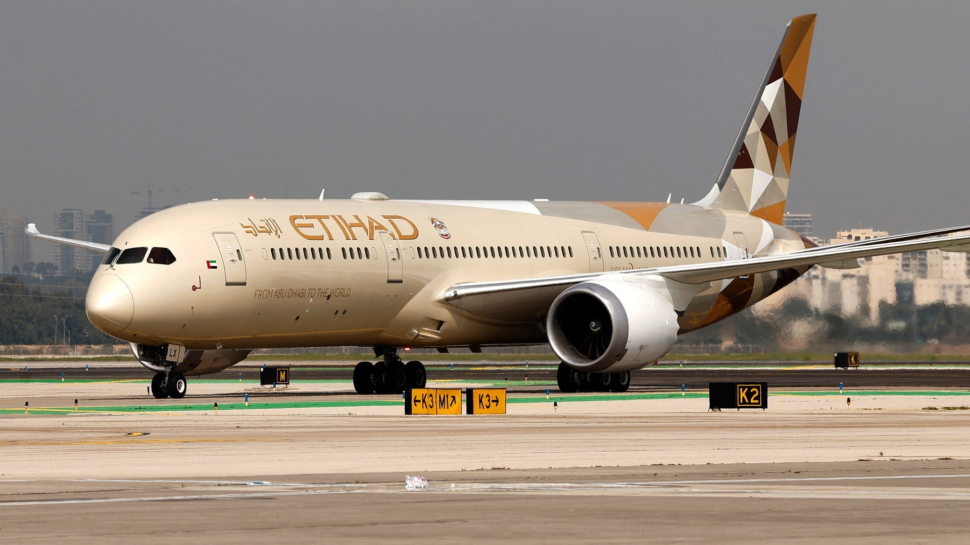 Image for the title: Etihad Airways welcomes 2024 with more destinations to India 