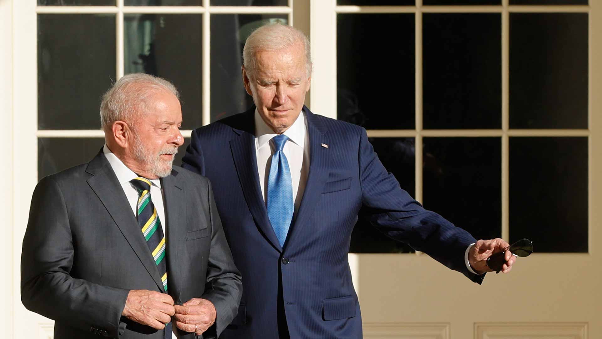 Image for the title: Biden, Lula vow to defend democracy in Americas 