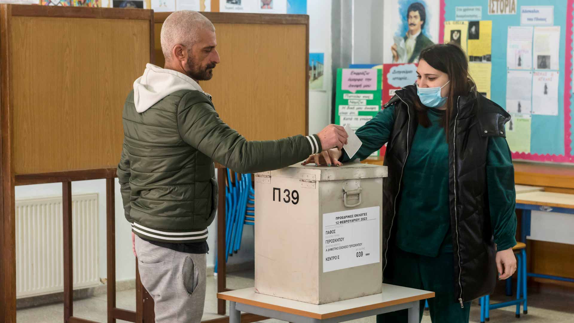 Image for the title: Cyprus holds close run-off election to choose a new president 