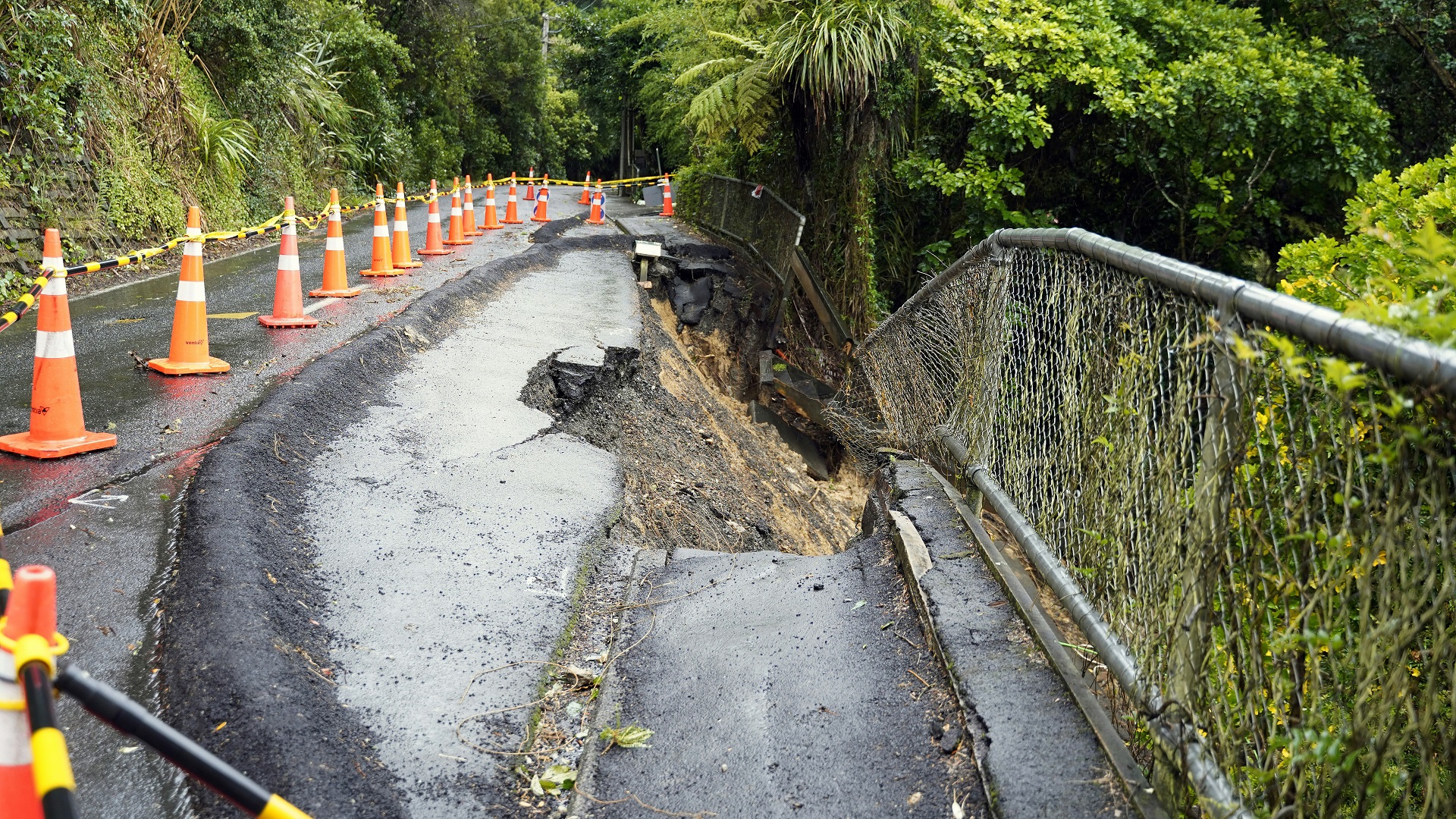 Image for the title: Flights grounded power cut as storm lashes N Zealand 