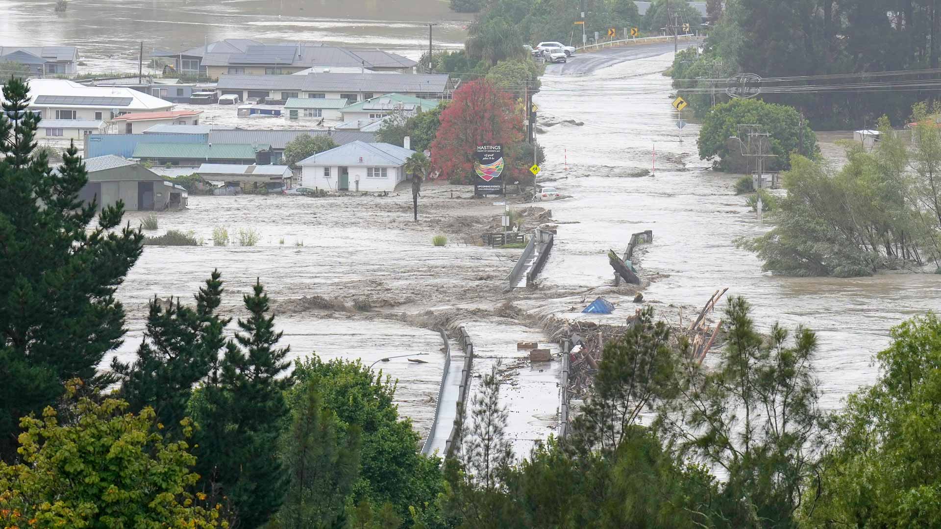 Image for the title: New Zealand seeks int'l help as cyclone cripples North Island 