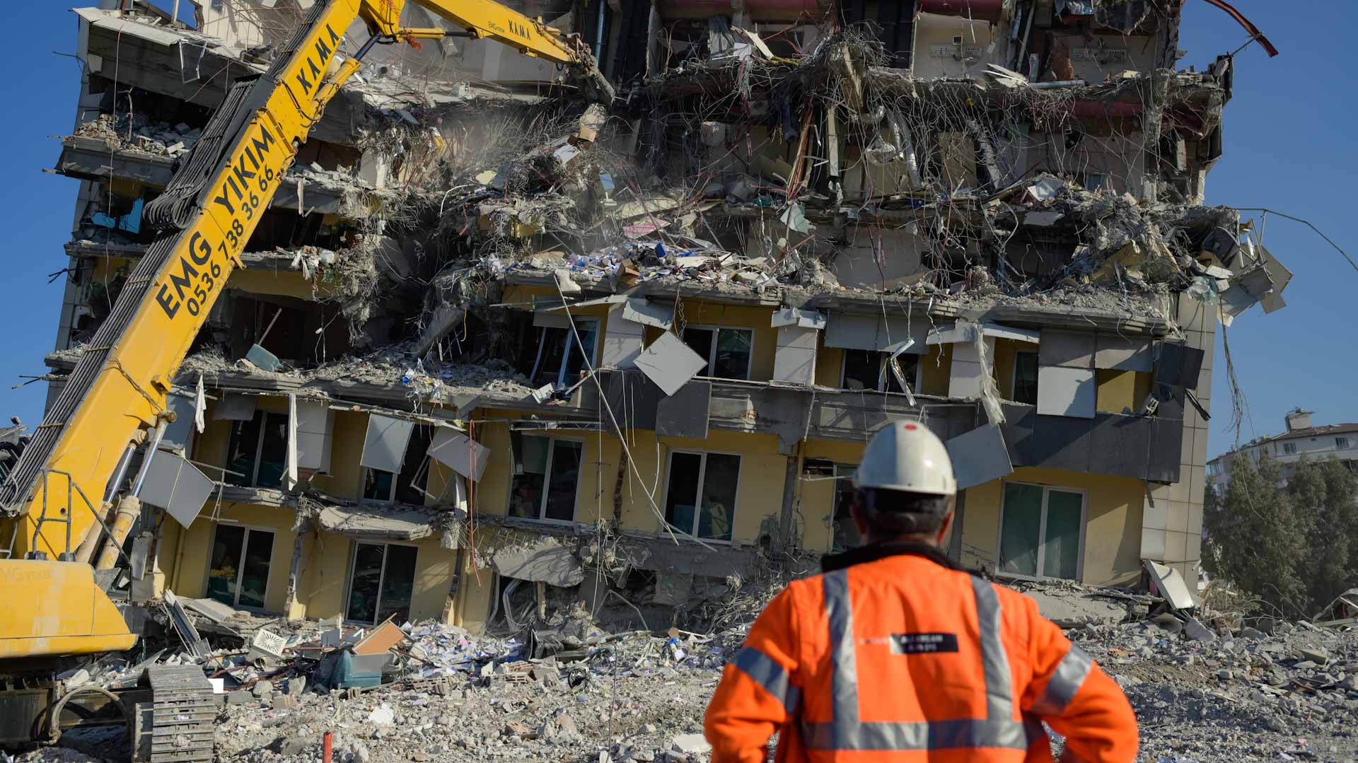 Image for the title: Turkey rescuers find three people 13 days after quake 