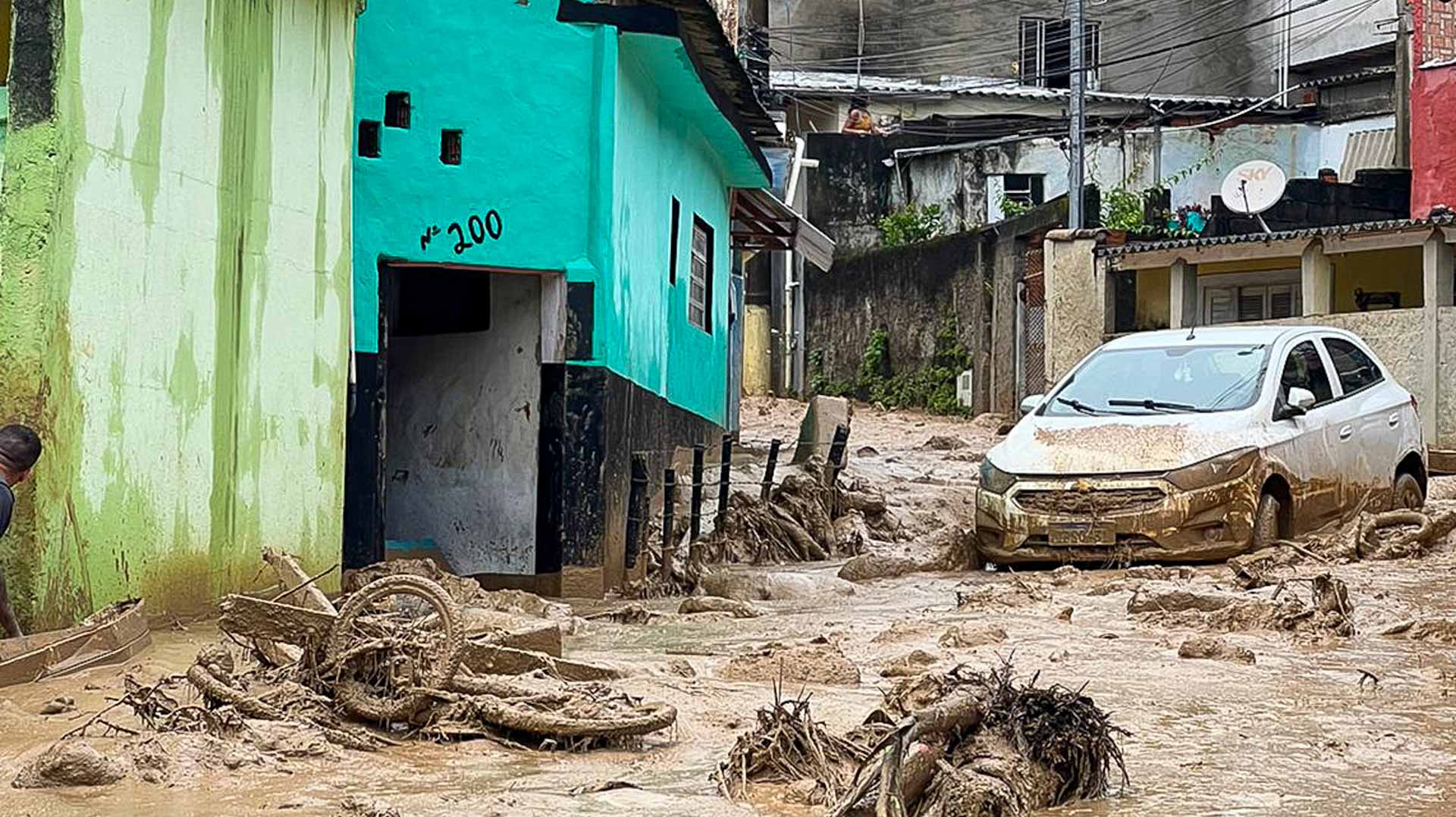 Image for the title: Three dozen dead as Brazil rains cause calamity 