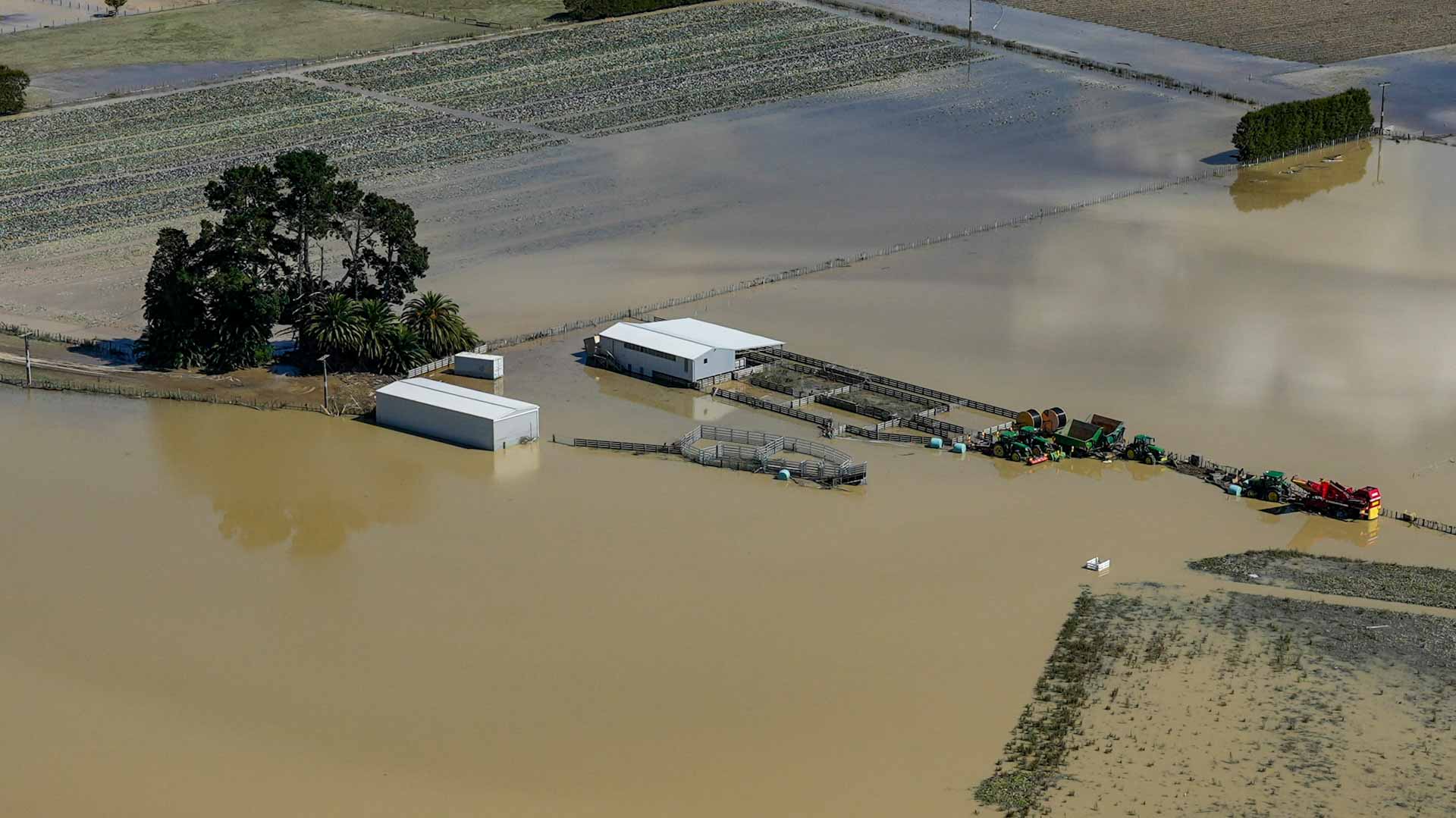 Image for the title: New Zealand's cyclone death toll at 11, thousands still missing 