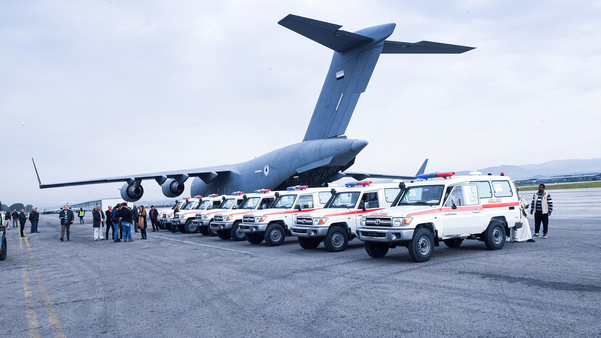 Image for the title: UAE offers Syria 10 modern ambulances to back rescue operations 