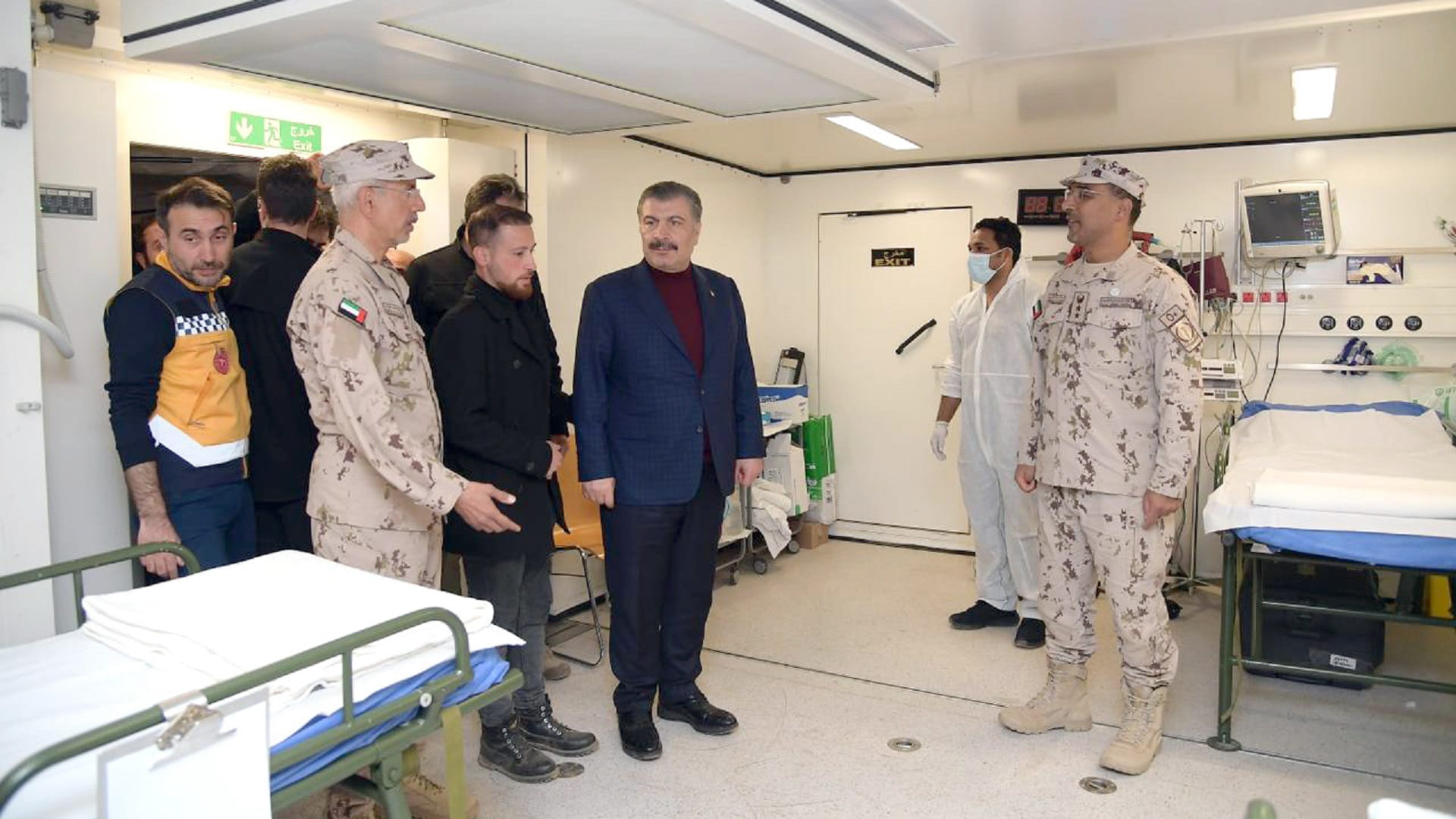 Image for the title: Turkish Health Minister visits Emirati field hospital, Gaziantep 