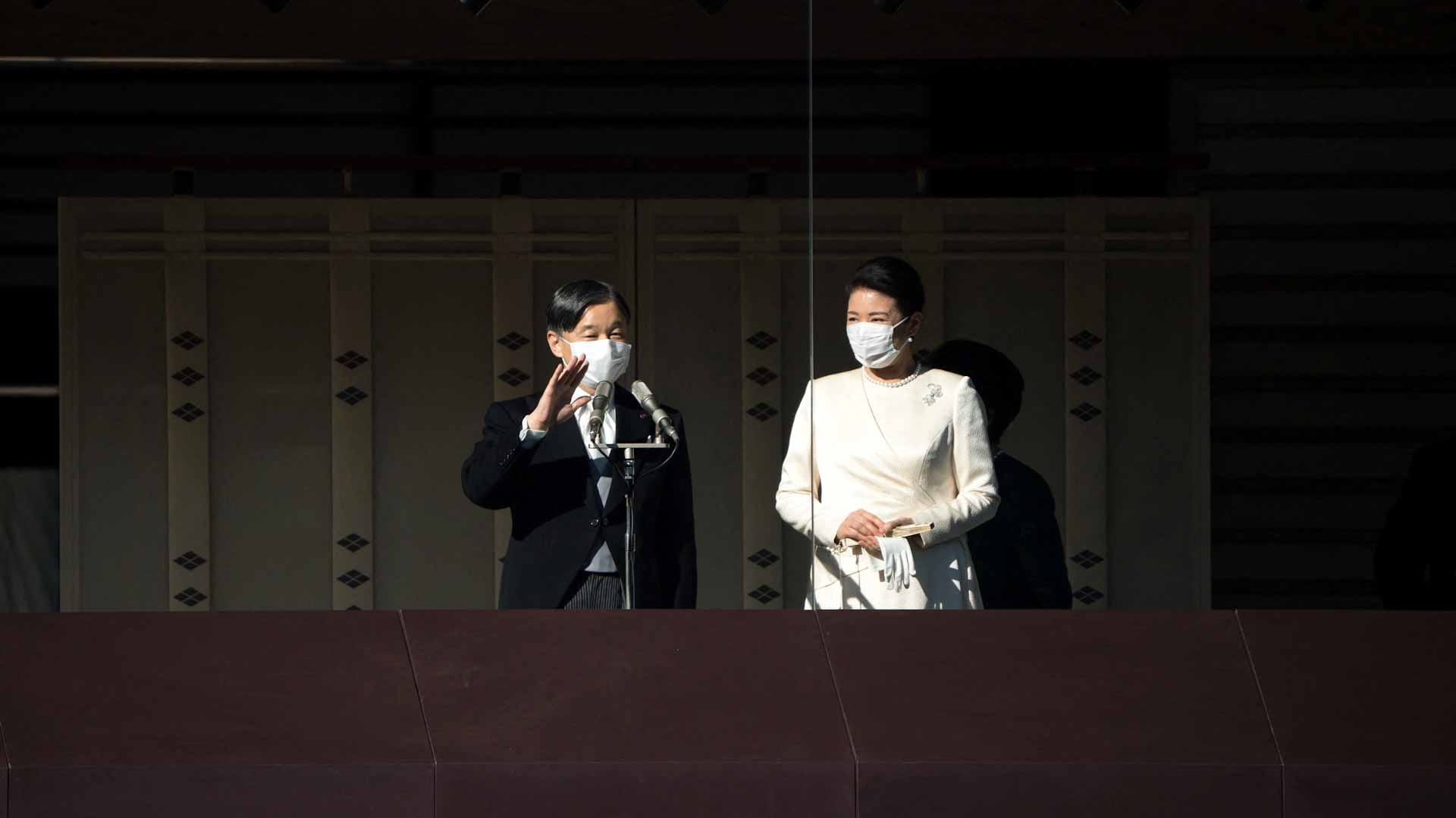 Image for the title: First public New Year's greeting from Japan's emperor since 2020 