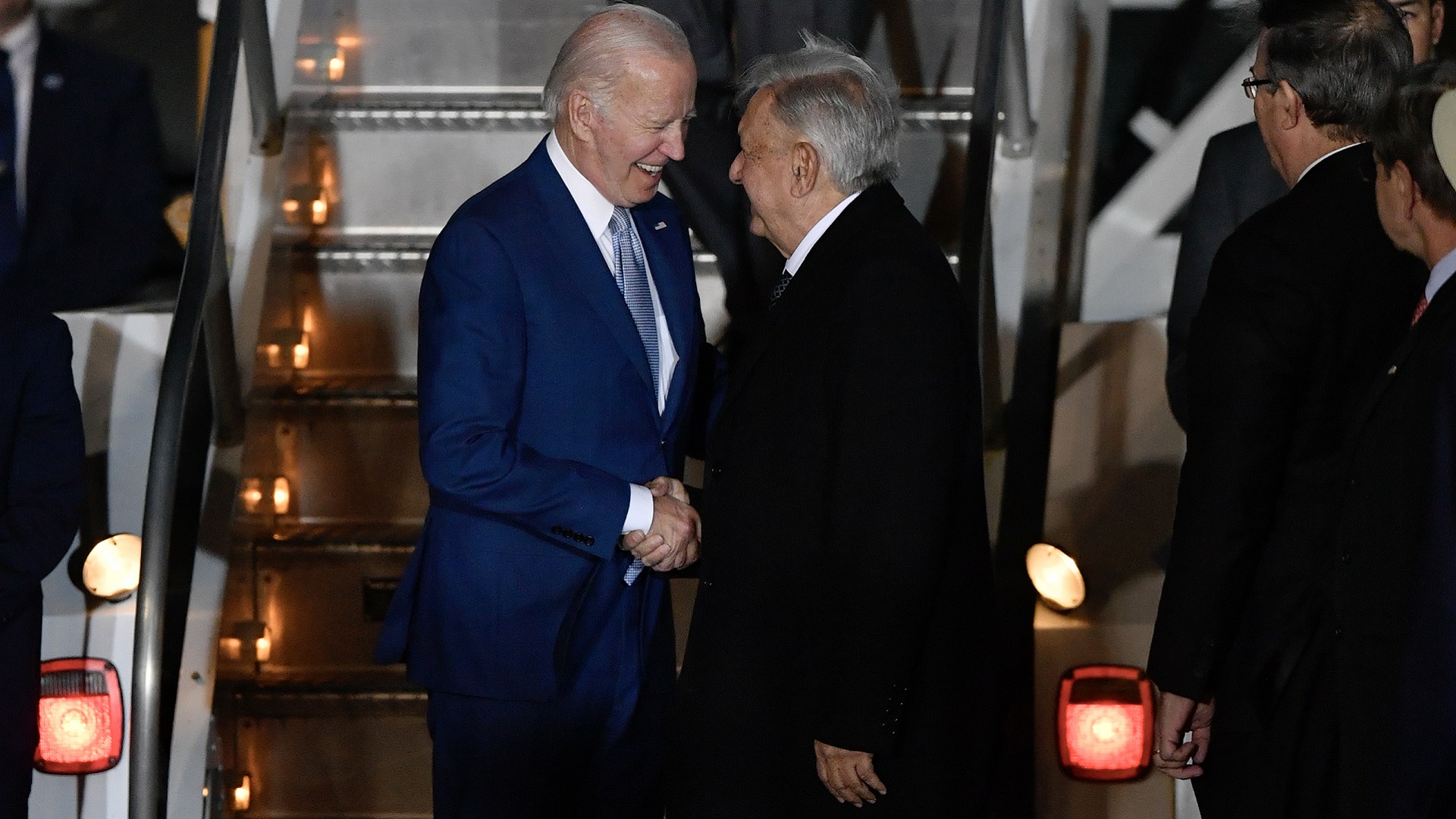 Image for the title: Biden visits US-Mexico border for first time as president 