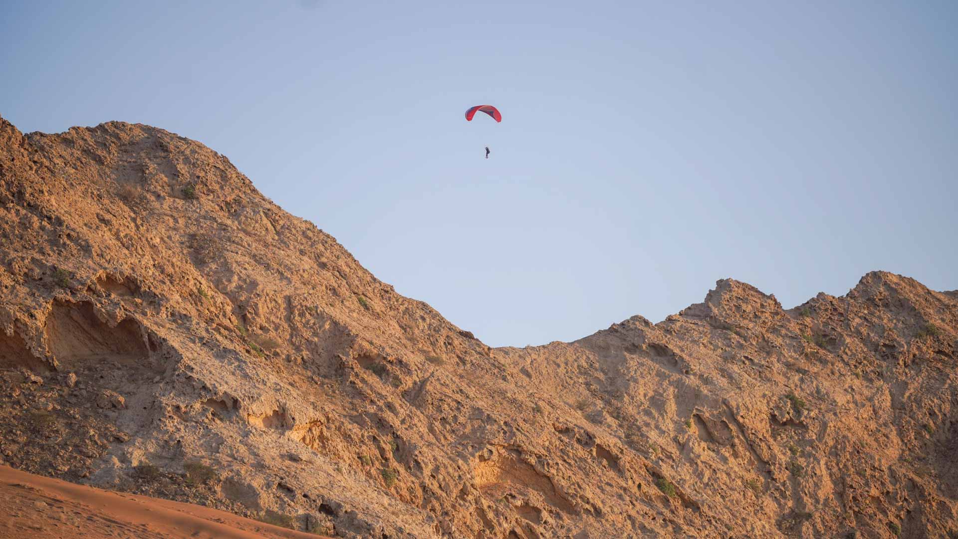 Image for the title: Shurooq launches Sky Adventures in Central Region 