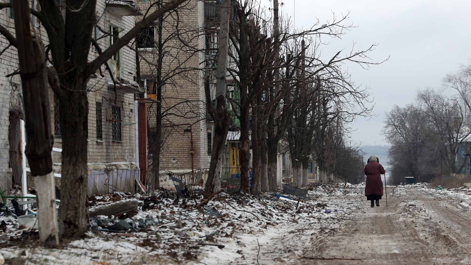 Image for the title: Russian missile attack hits infrastructure in Kyiv 