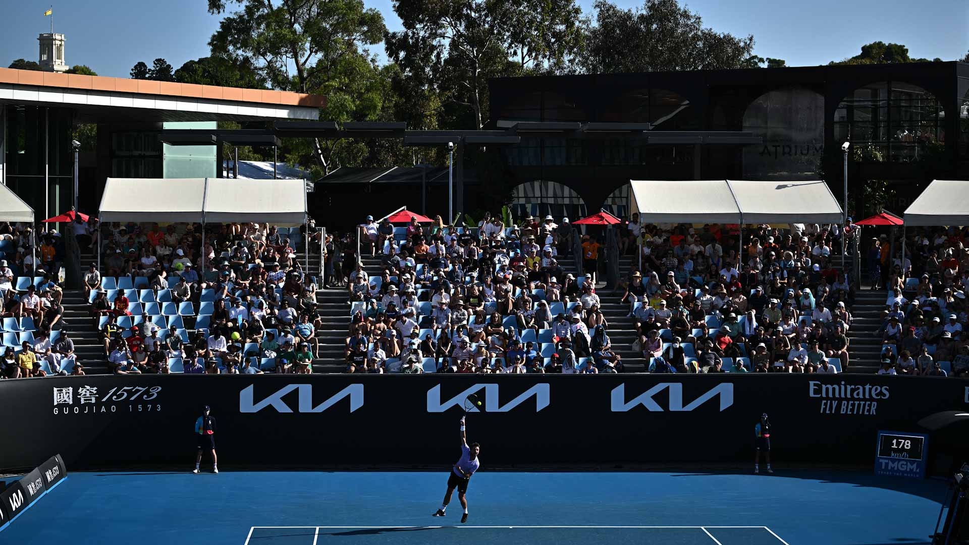 Image for the title: Australia Open tennis bans Russian flags following Ukraine war‏ 
