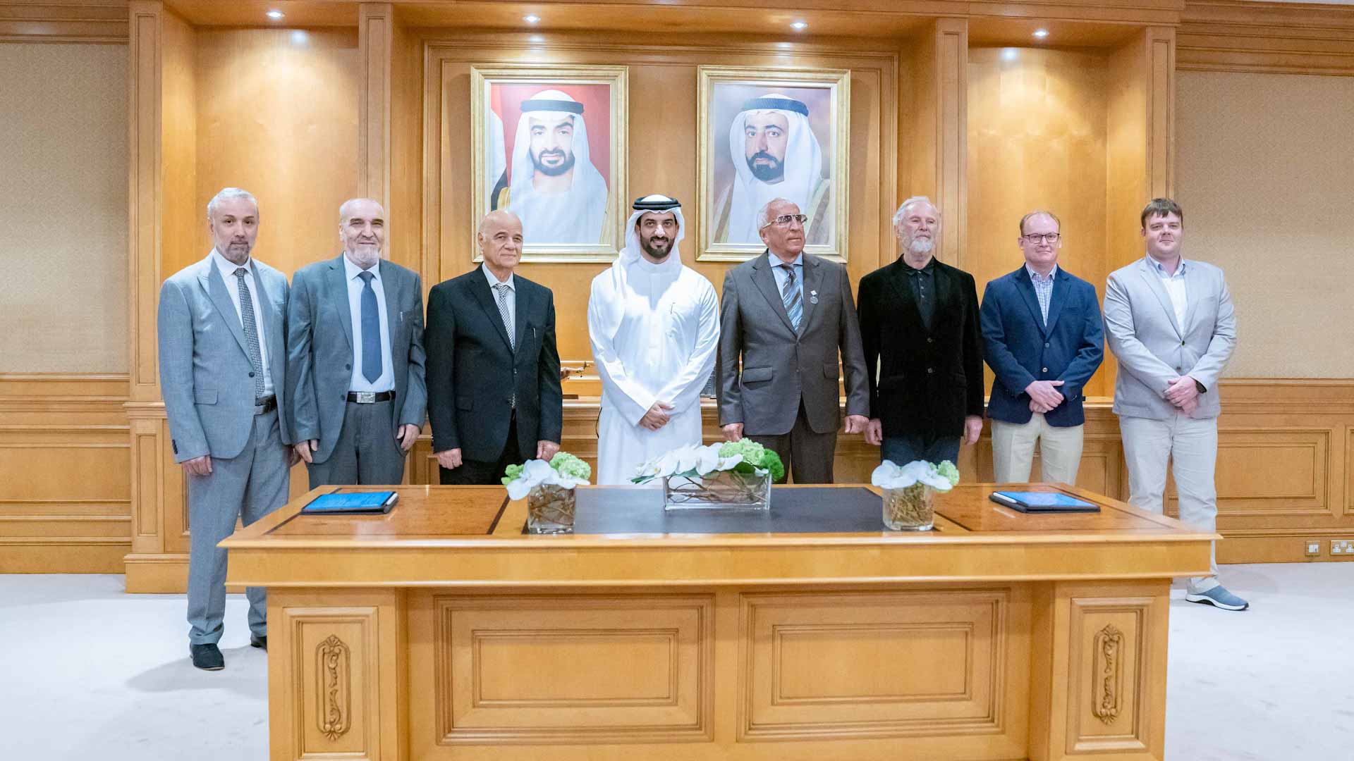 Image for the title: Sultan bin Ahmed witnesses signing of MOU for UOS 