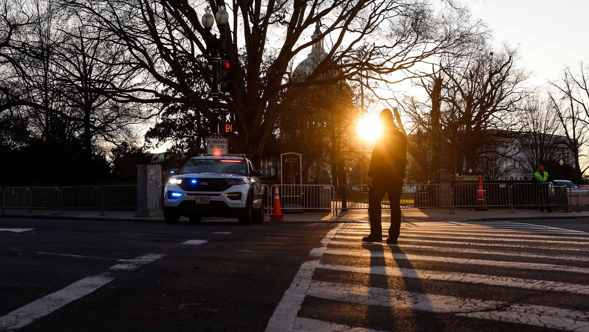 Image for the title: Shooting at Washington state convenience store kills 3 