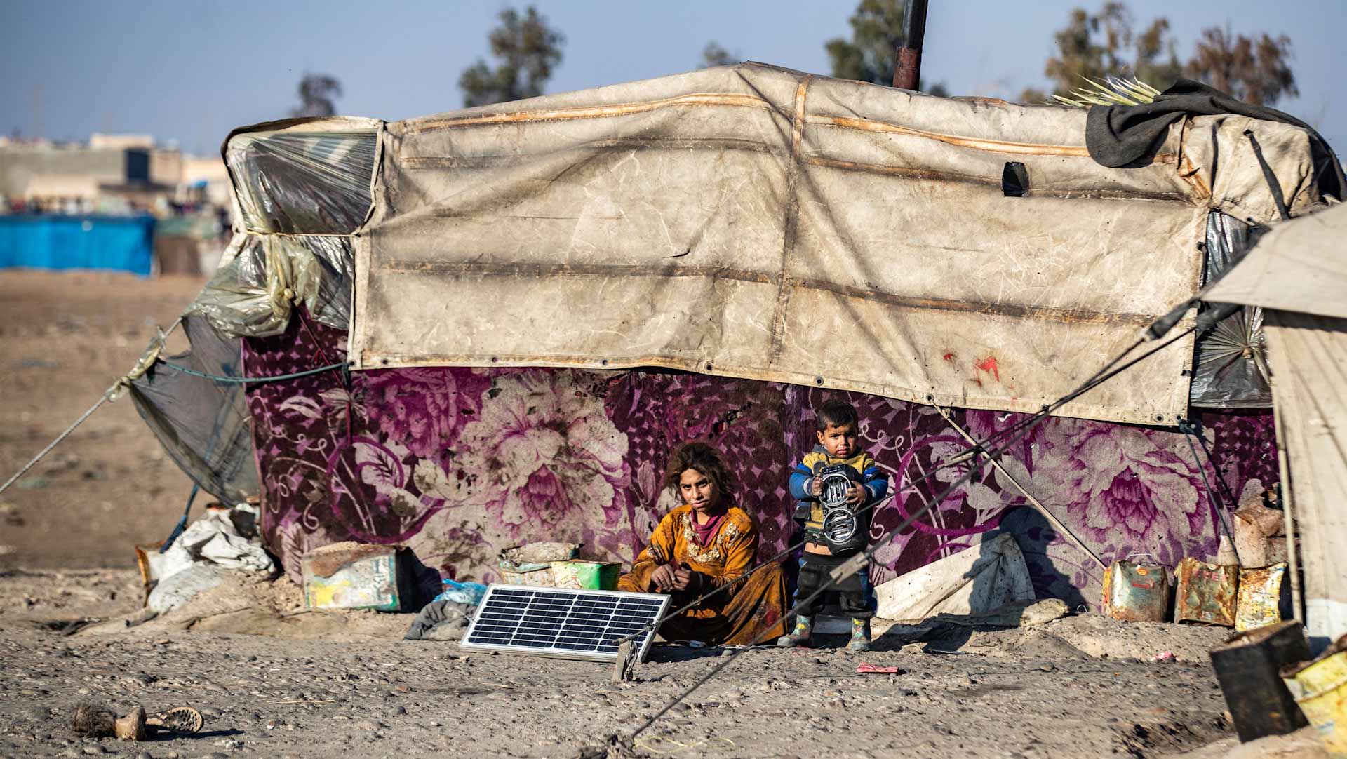 Image for the title: UN warns of record rates of hunger in Syria 