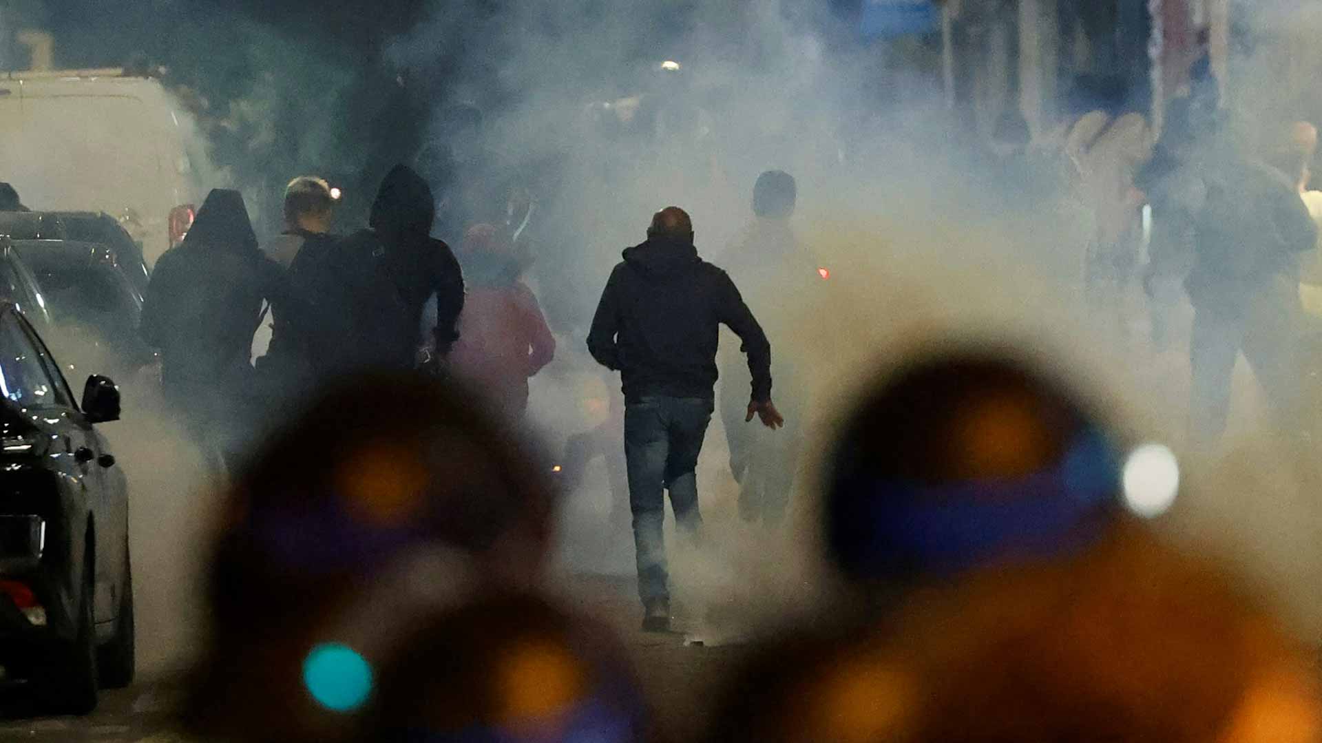 Image for the title: France plans further protests over police violence 