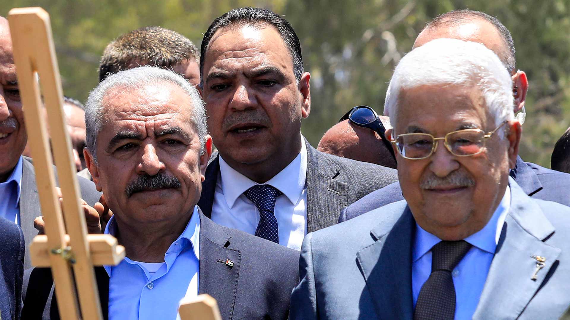 Image for the title: Abbas in landmark Jenin visit after deadly Israeli raid 