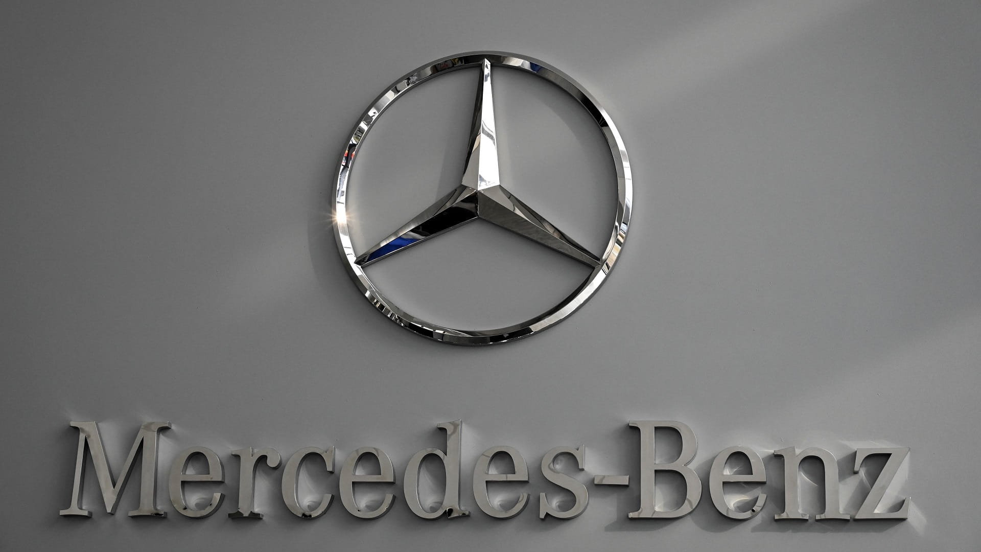 Image for the title: China to be centre of Mercedes-Benz 2025 EV sales drive 