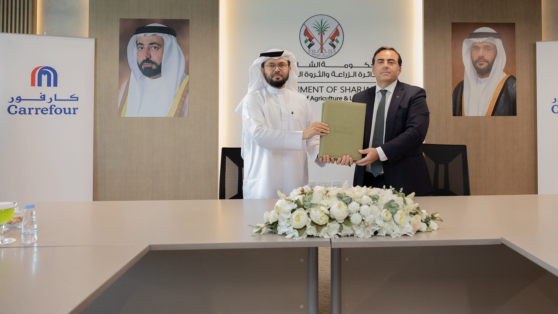 Image for the title: SDAL, Carrefour signs cooperation agreement 