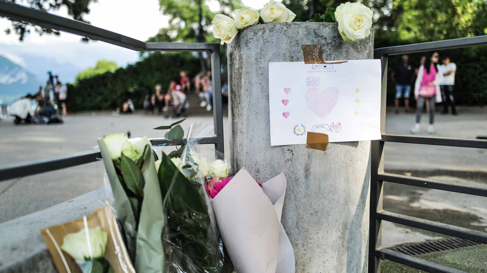 Image for the title: France's Macron to visit knife attack victims 