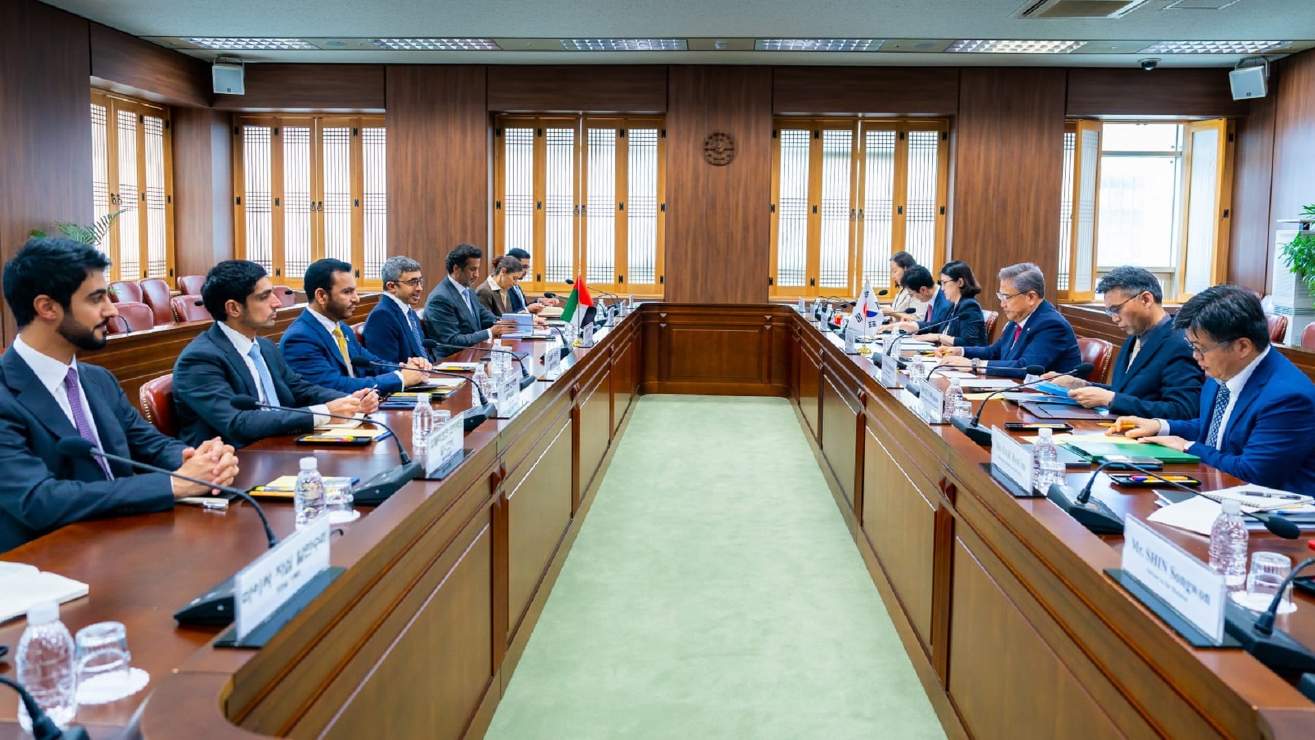 Image for the title: Abdullah bin Zayed, Korean FM chair inaugural bilateral dialogue 