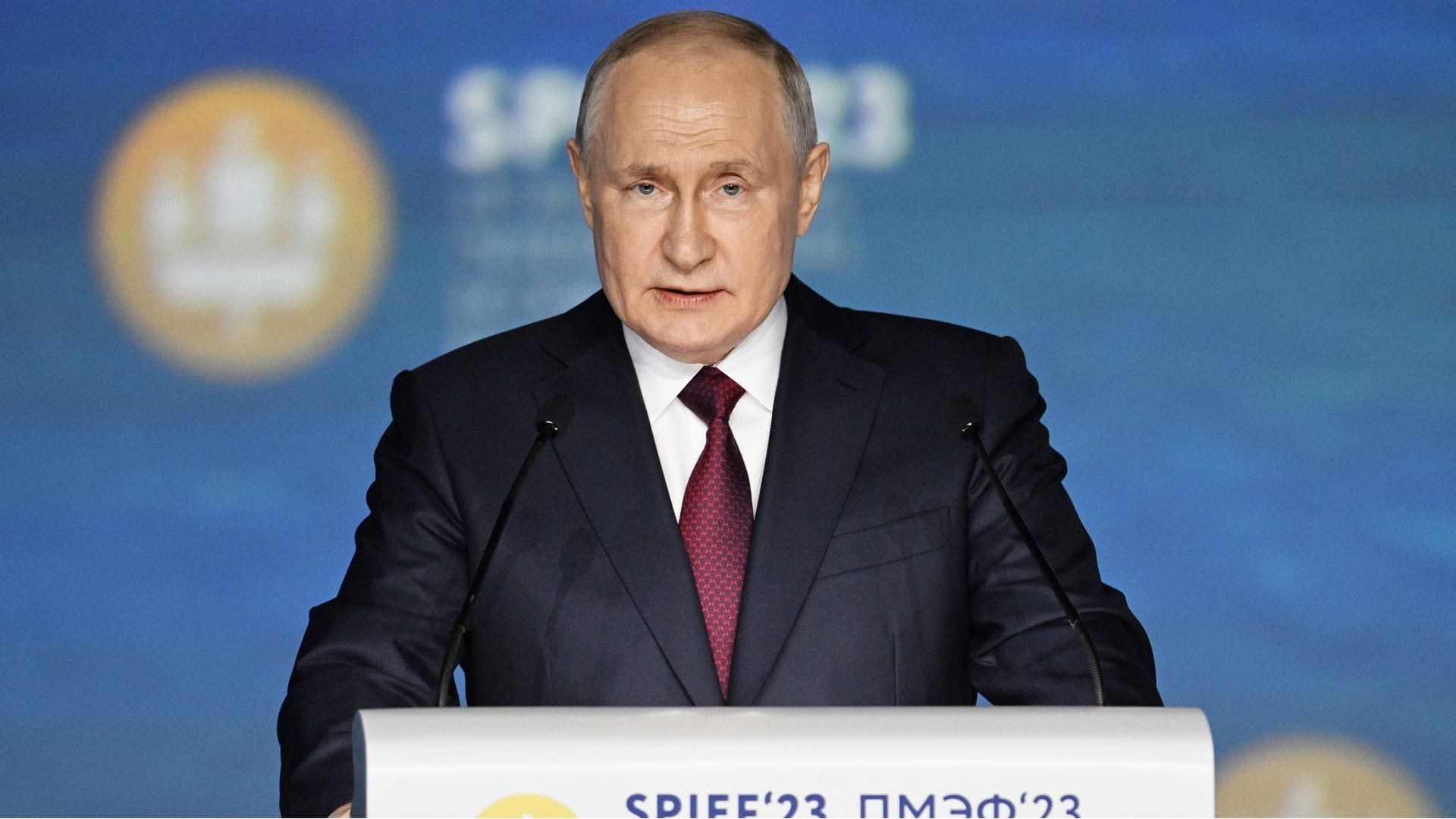 Image for the title: Putin confirms sending nuclear warheads to Belarus 