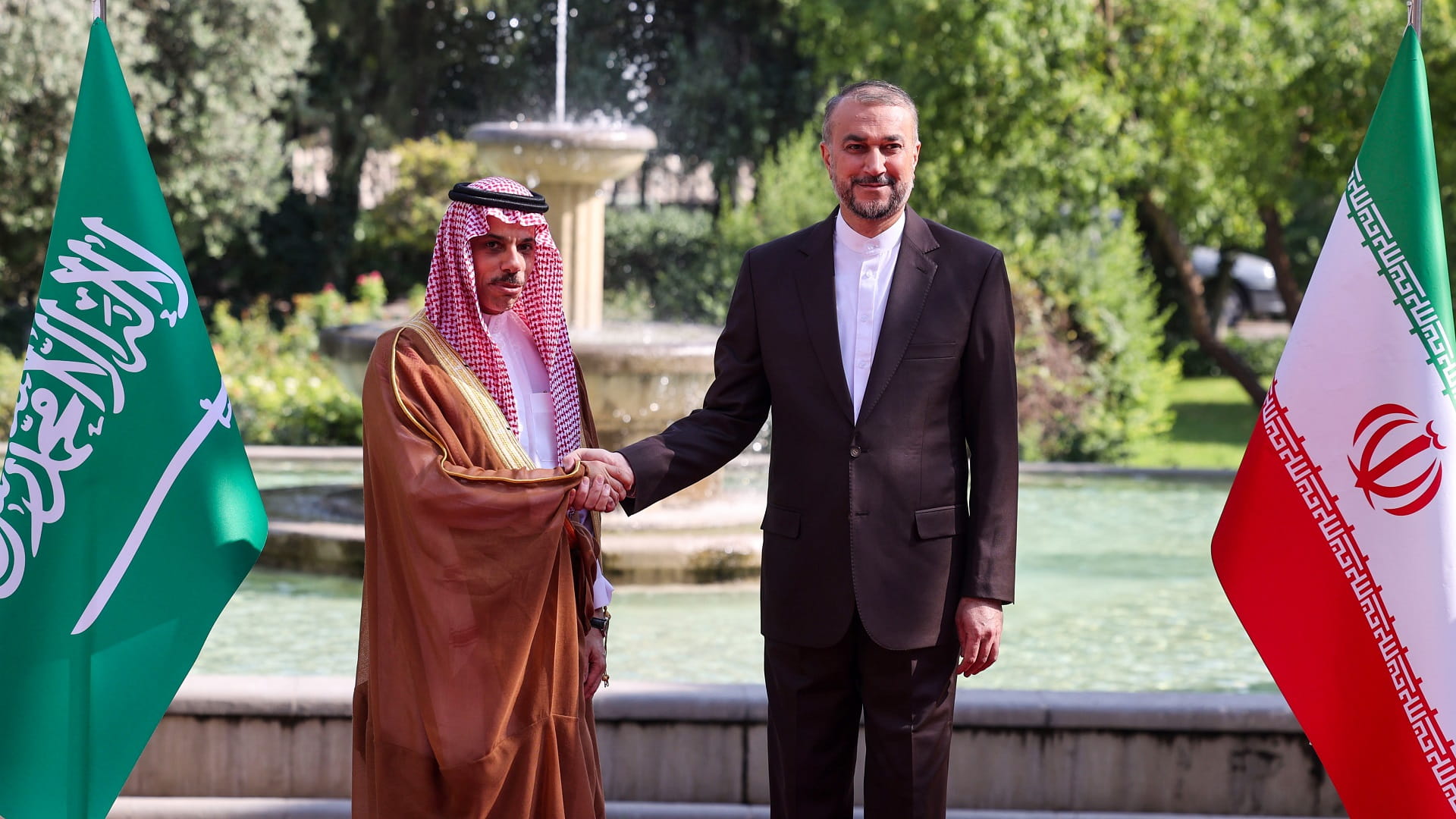 Image for the title: Saudi foreign minister in first Iran visit since détente 