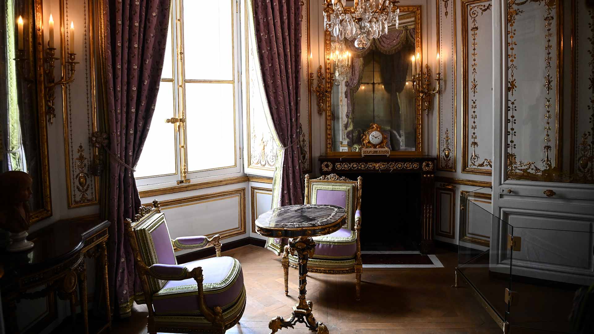 Image for the title: Versailles reopening Marie-Antoinette's private rooms